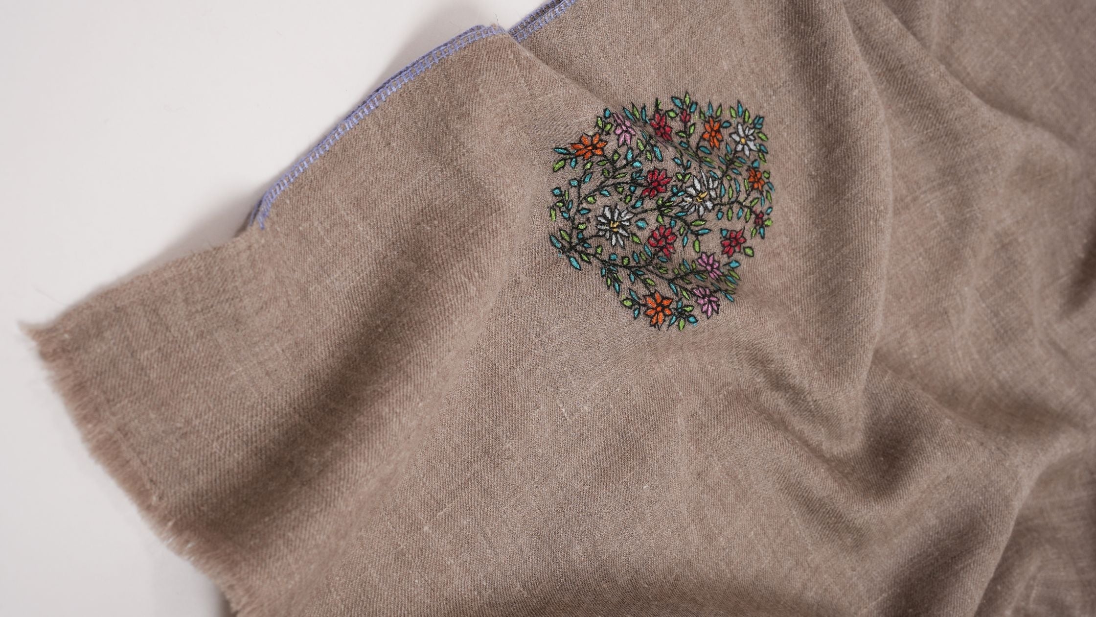 Handmade Cashmere Scarves: Why They’re Worth Every Penny