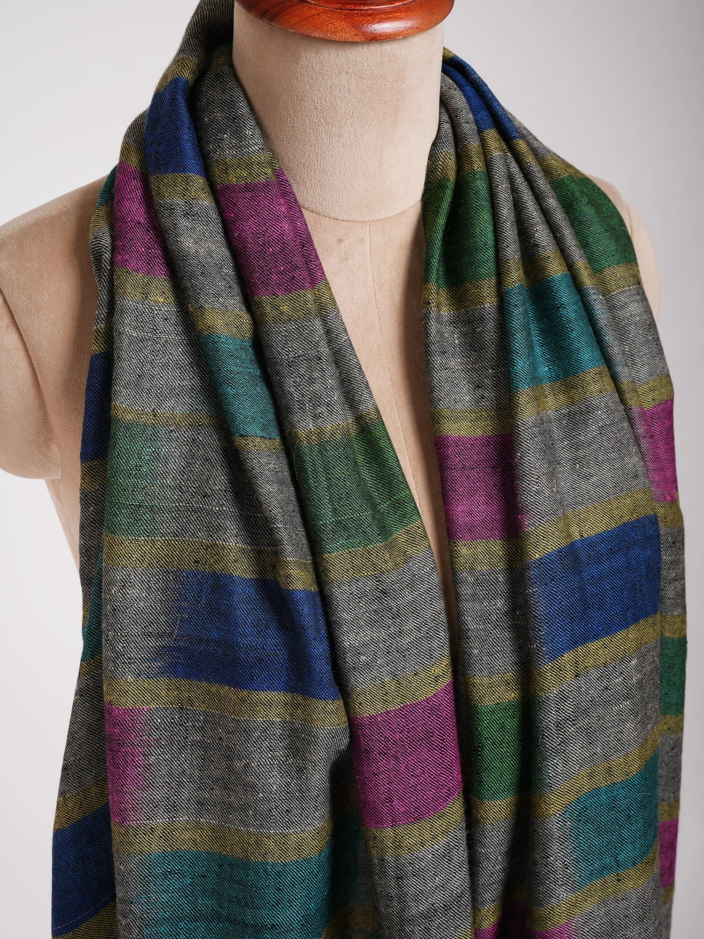 Black Handwoven Pure Pashmina Shawl Shahkaar