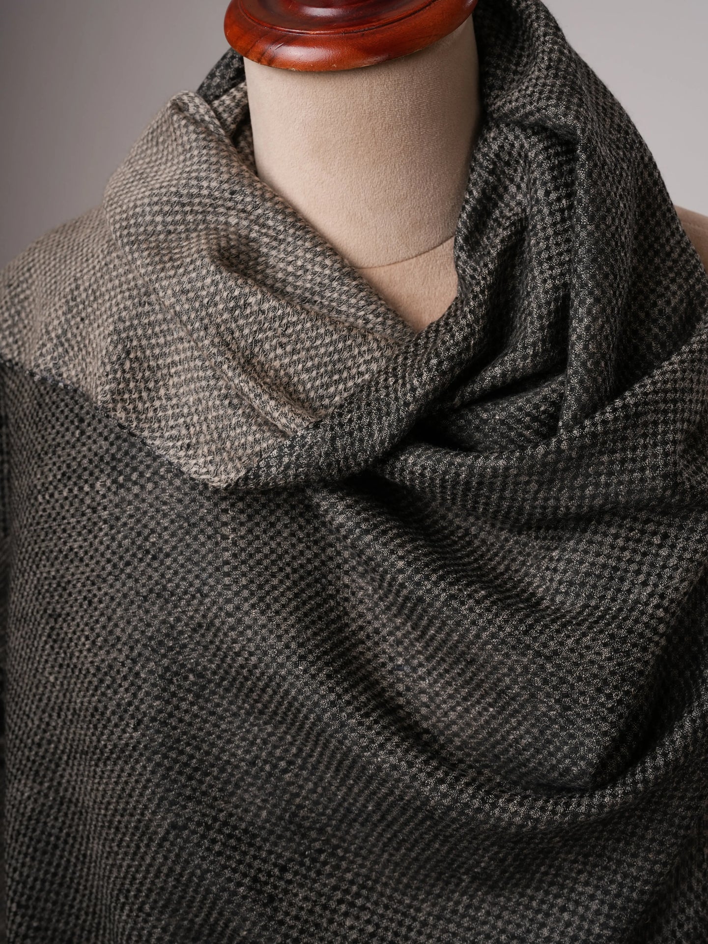 Black White New Generation Pashmina Wrap - WIRRAL Shahkaar