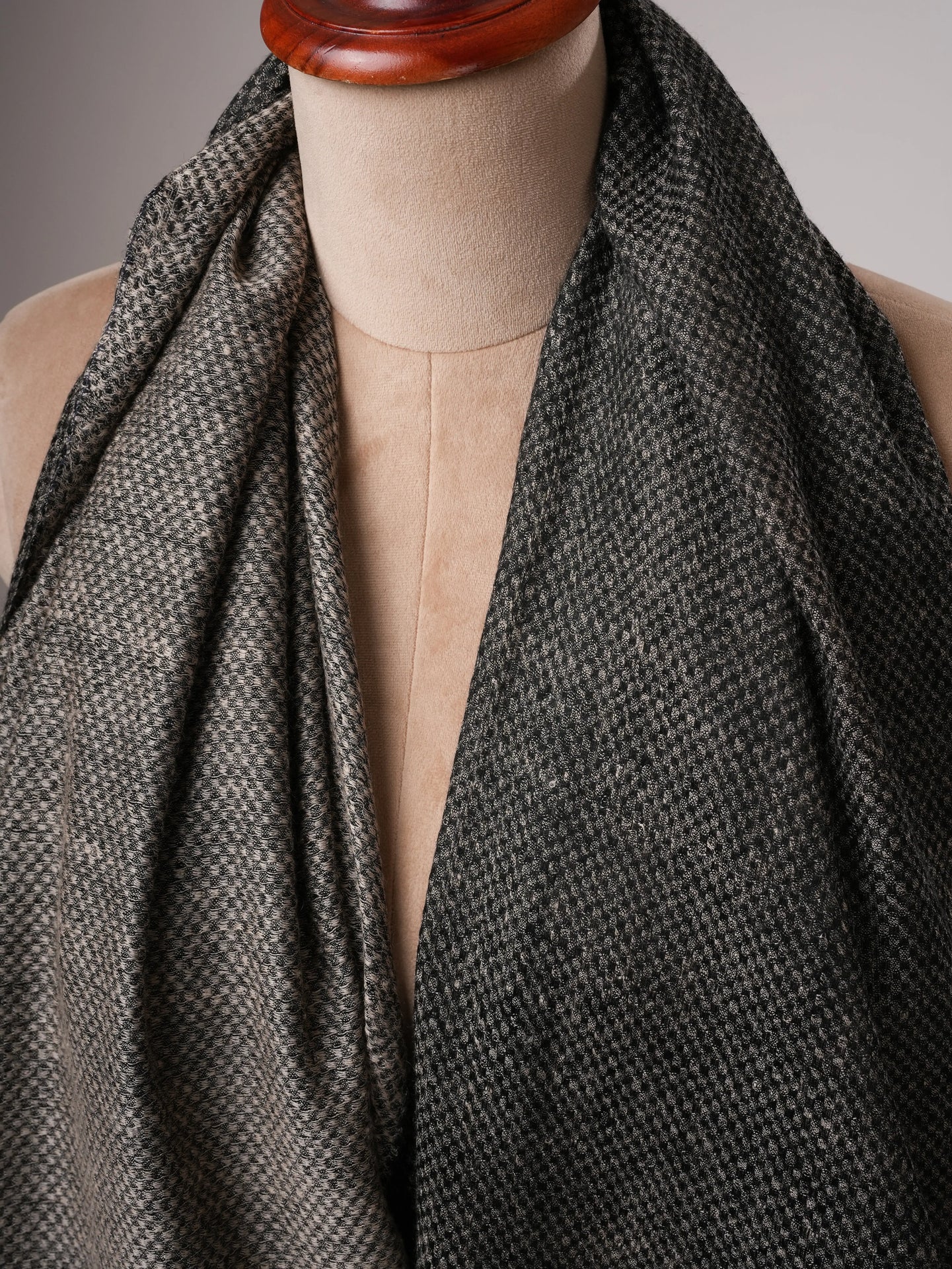 Black White New Generation Pashmina Wrap - WIRRAL Shahkaar