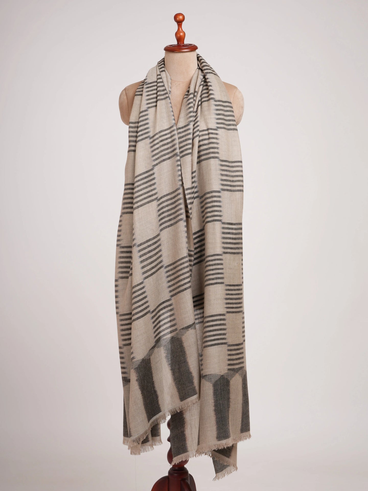 Black and Grey Travel Friendly XL Pashmina Shahkaar