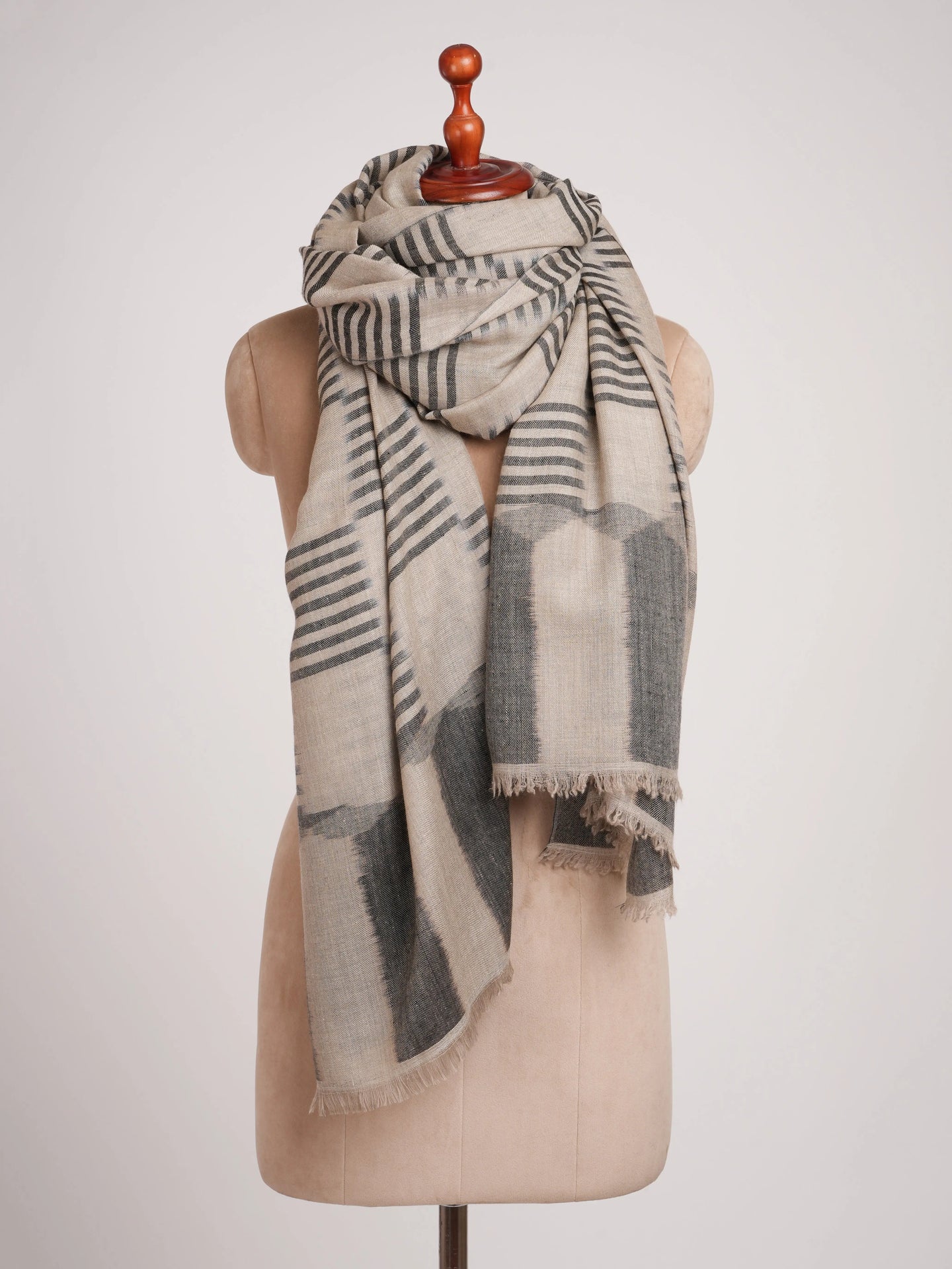 Black and Grey Travel Friendly XL Pashmina Shahkaar