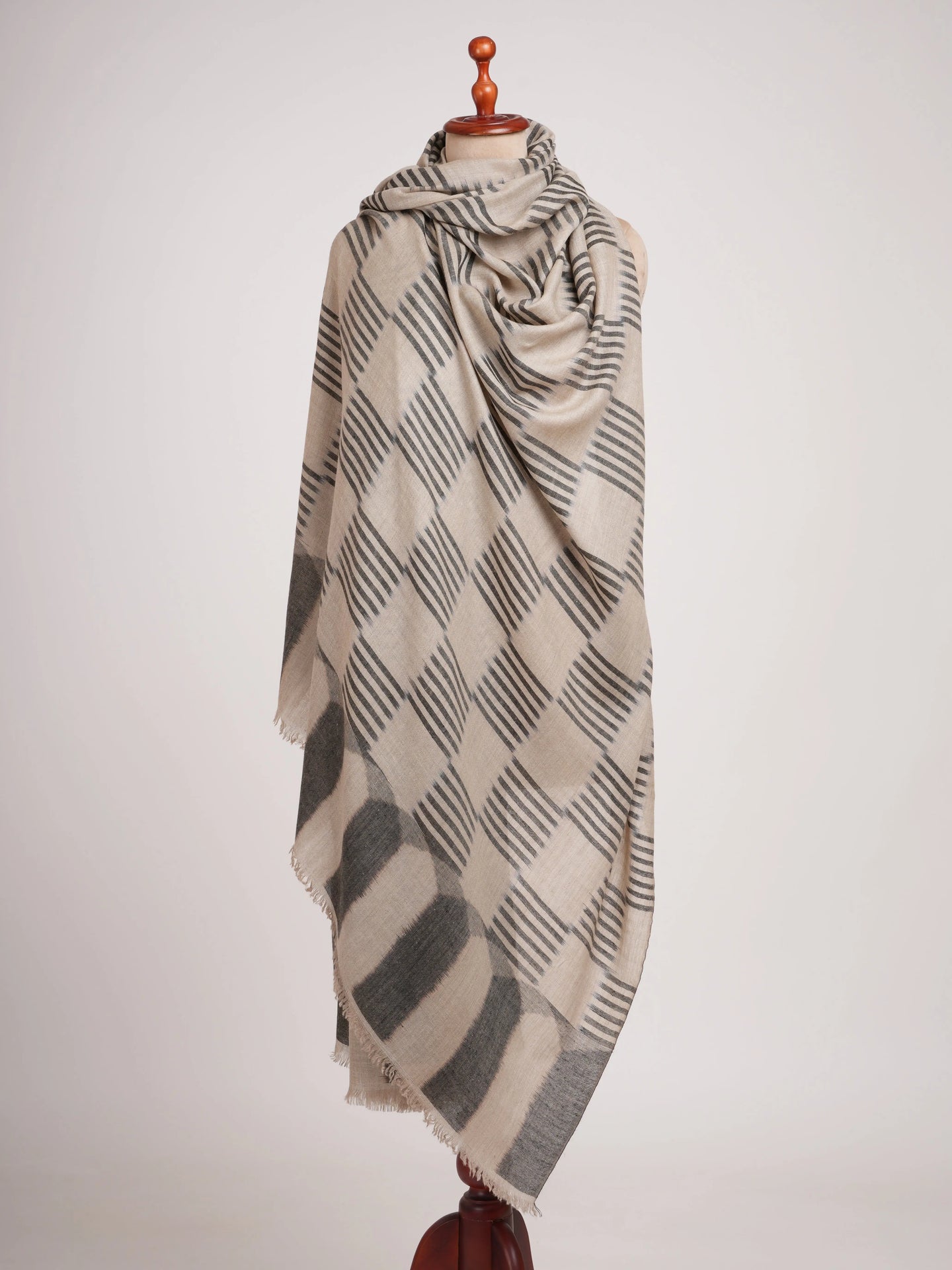Black and Grey Travel Friendly XL Pashmina Shahkaar