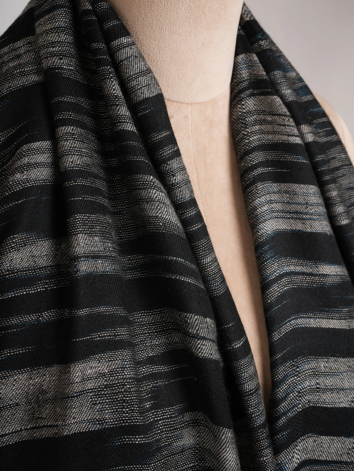 Black and White Handwoven Space Dye Ikat Pashmina Shawl Shahkaar