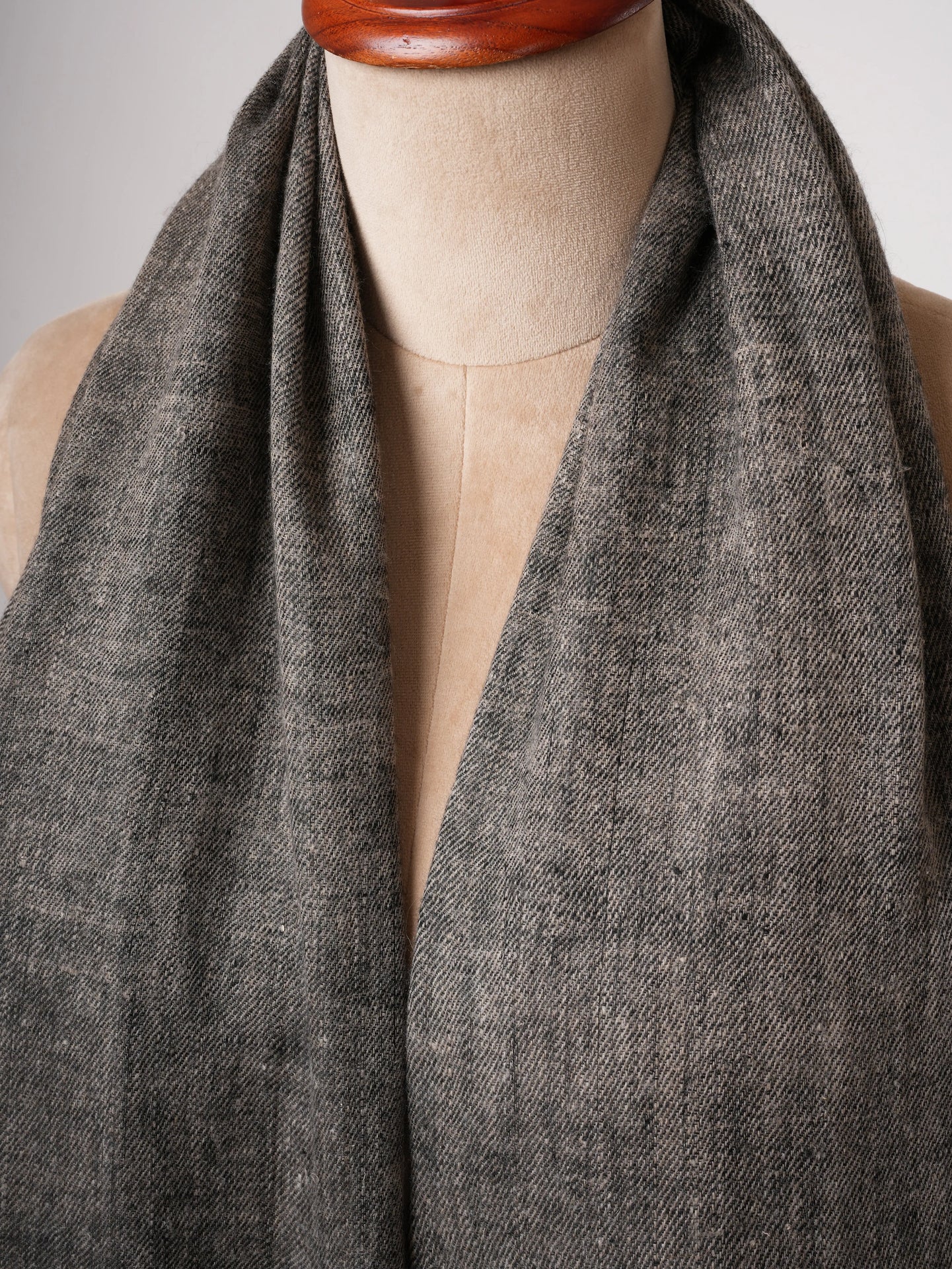 Carbon Black Handwoven Handspun Baby Soft Pashmina Shawl – Pure Luxury Shahkaar