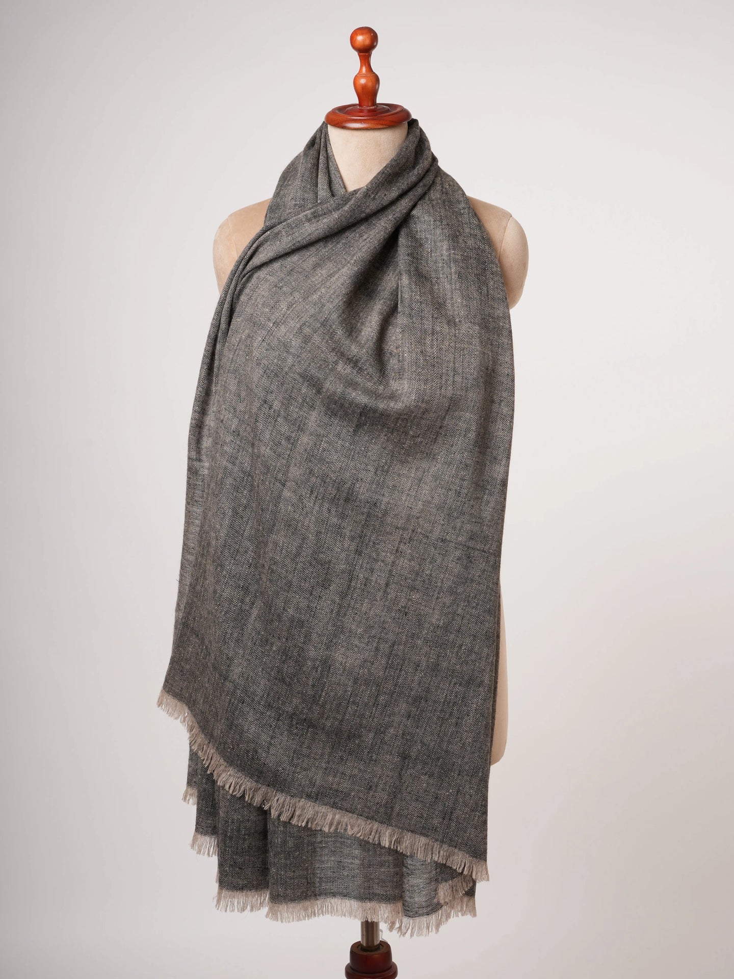 Carbon Black Handwoven Handspun Baby Soft Pashmina Shawl – Pure Luxury Shahkaar