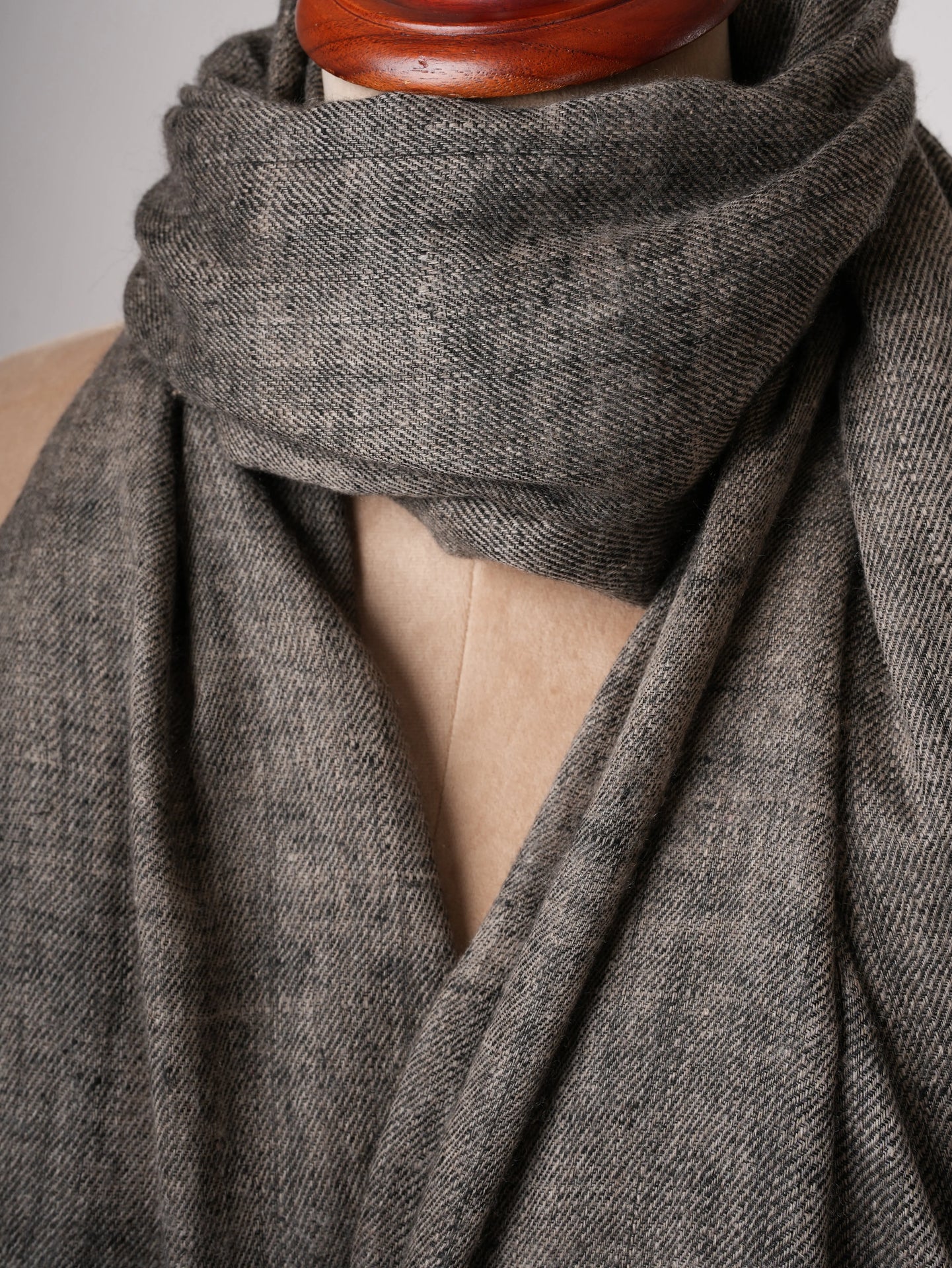 Carbon Black Handwoven Handspun Baby Soft Pashmina Shawl – Pure Luxury Shahkaar