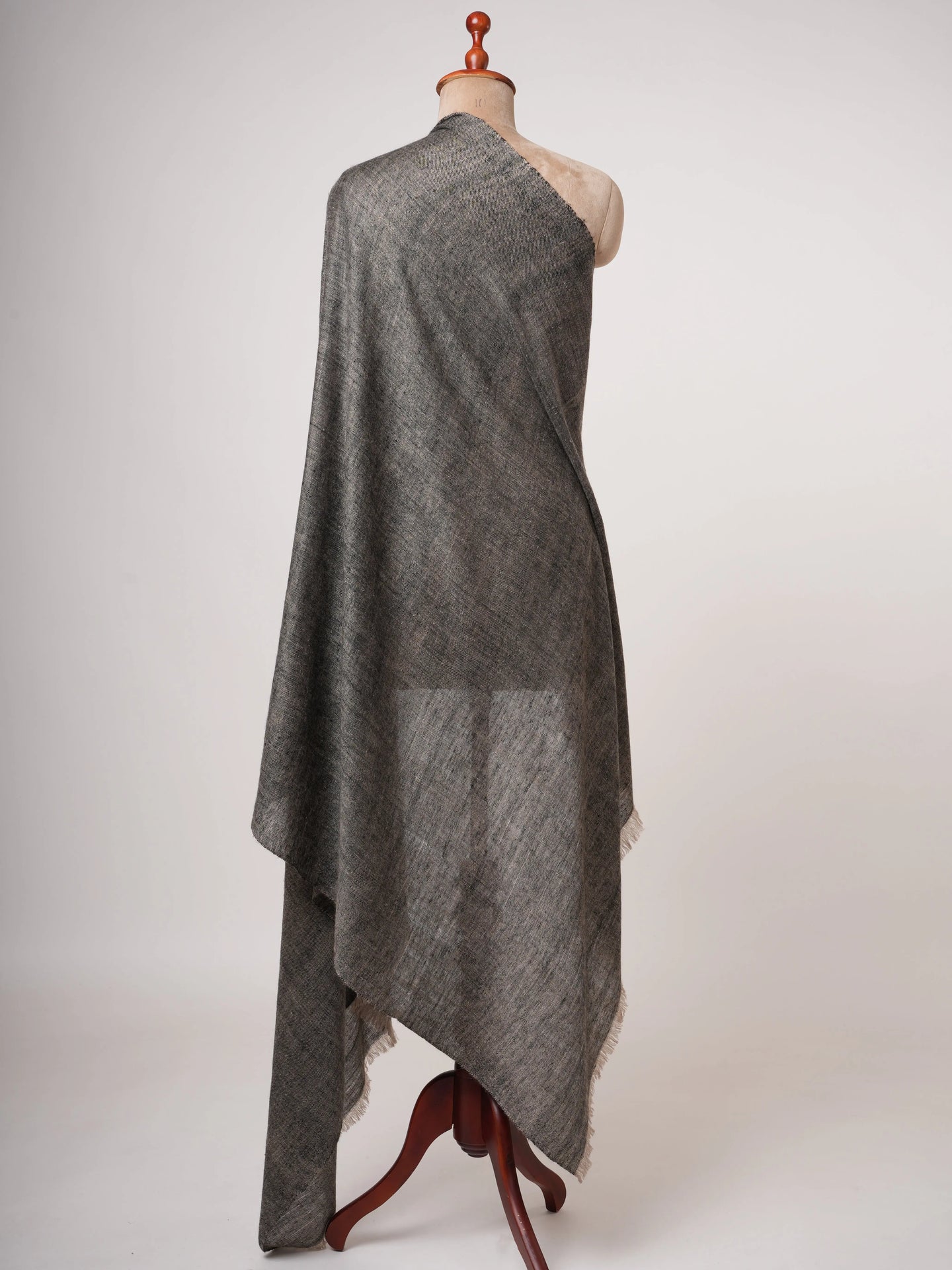 Carbon Black Handwoven Handspun Baby Soft Pashmina Shawl – Pure Luxury Shahkaar