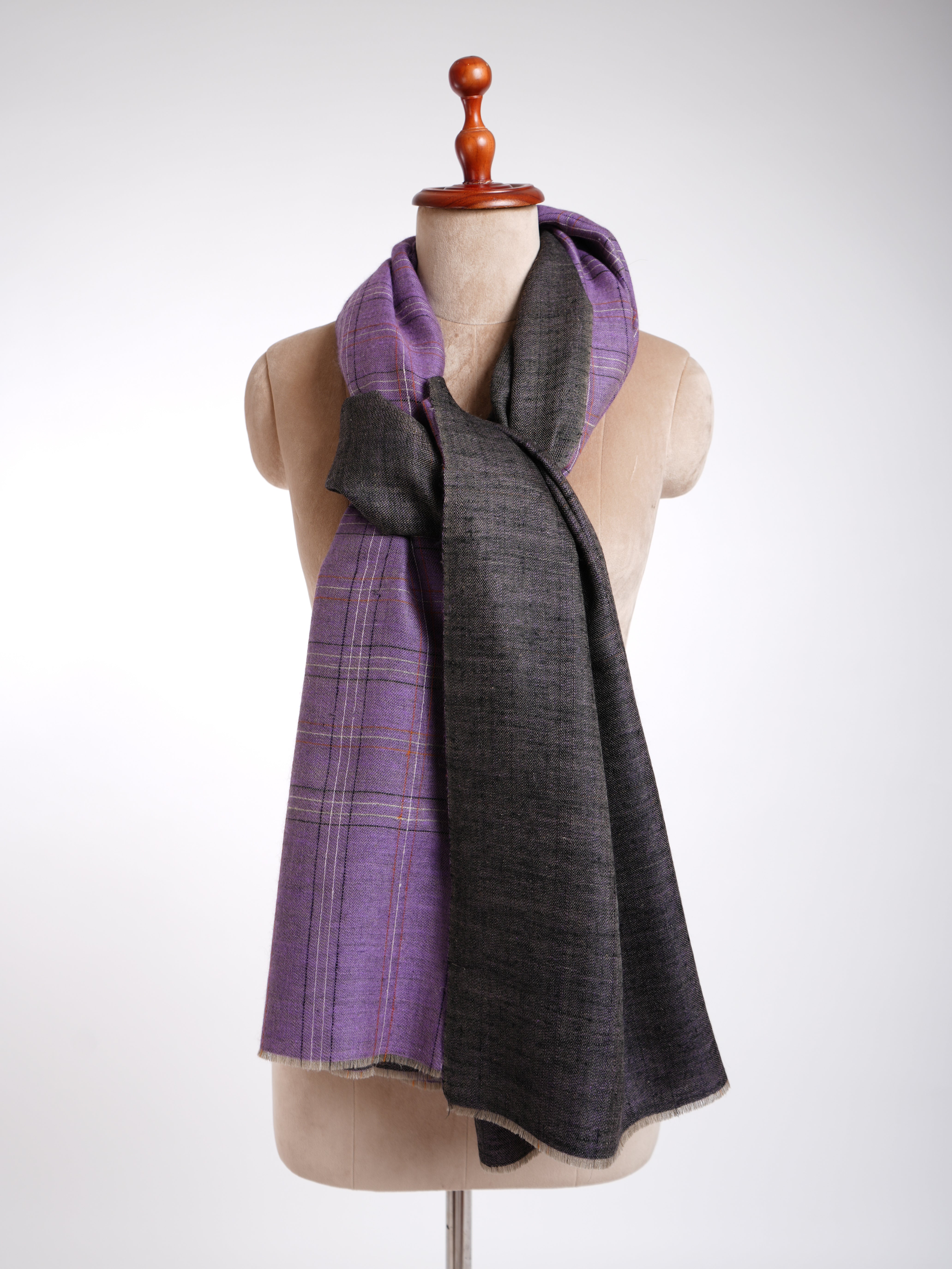 Châle Dorukha Pashmina violet et noir