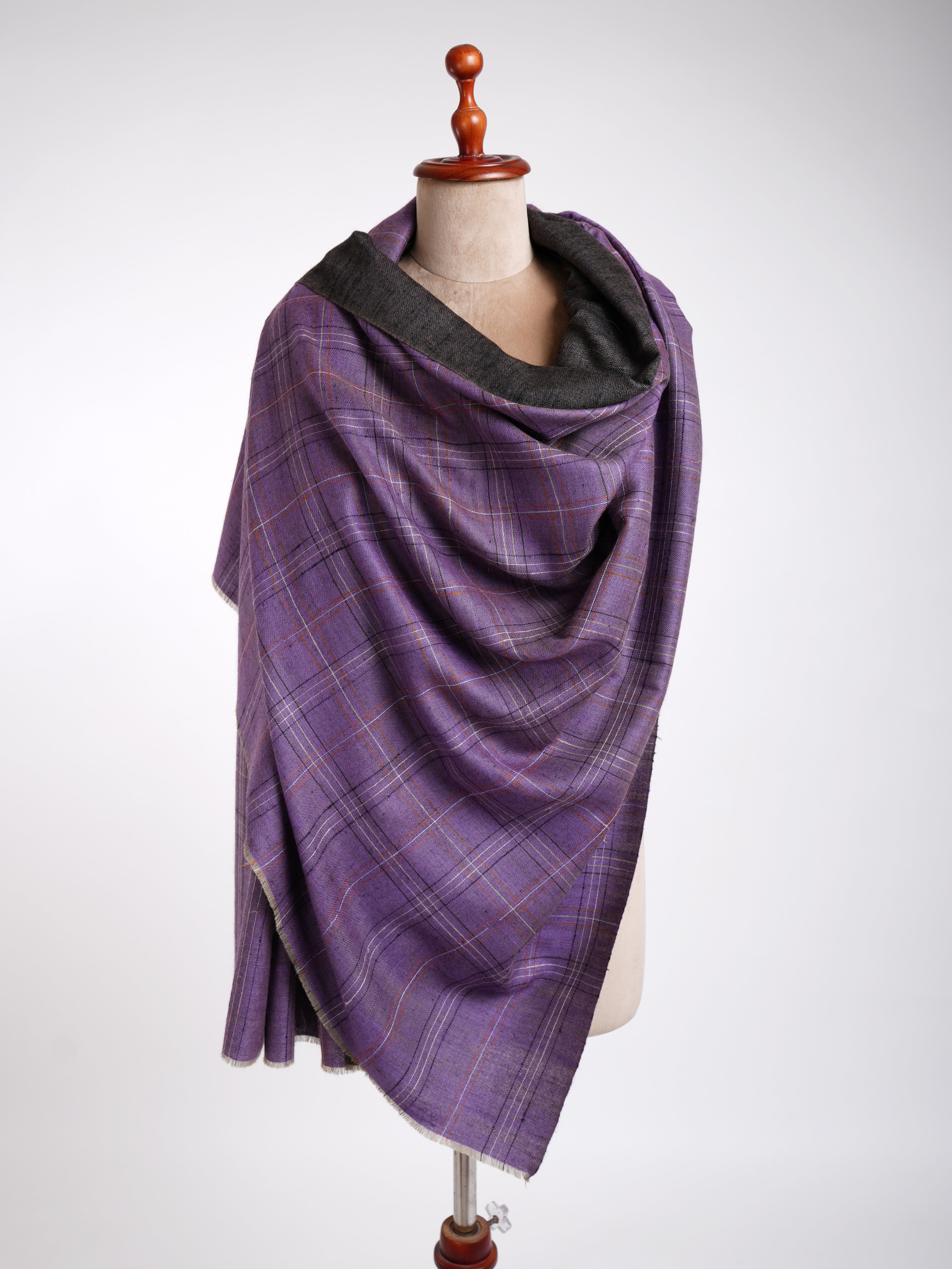 Châle Dorukha Pashmina violet et noir