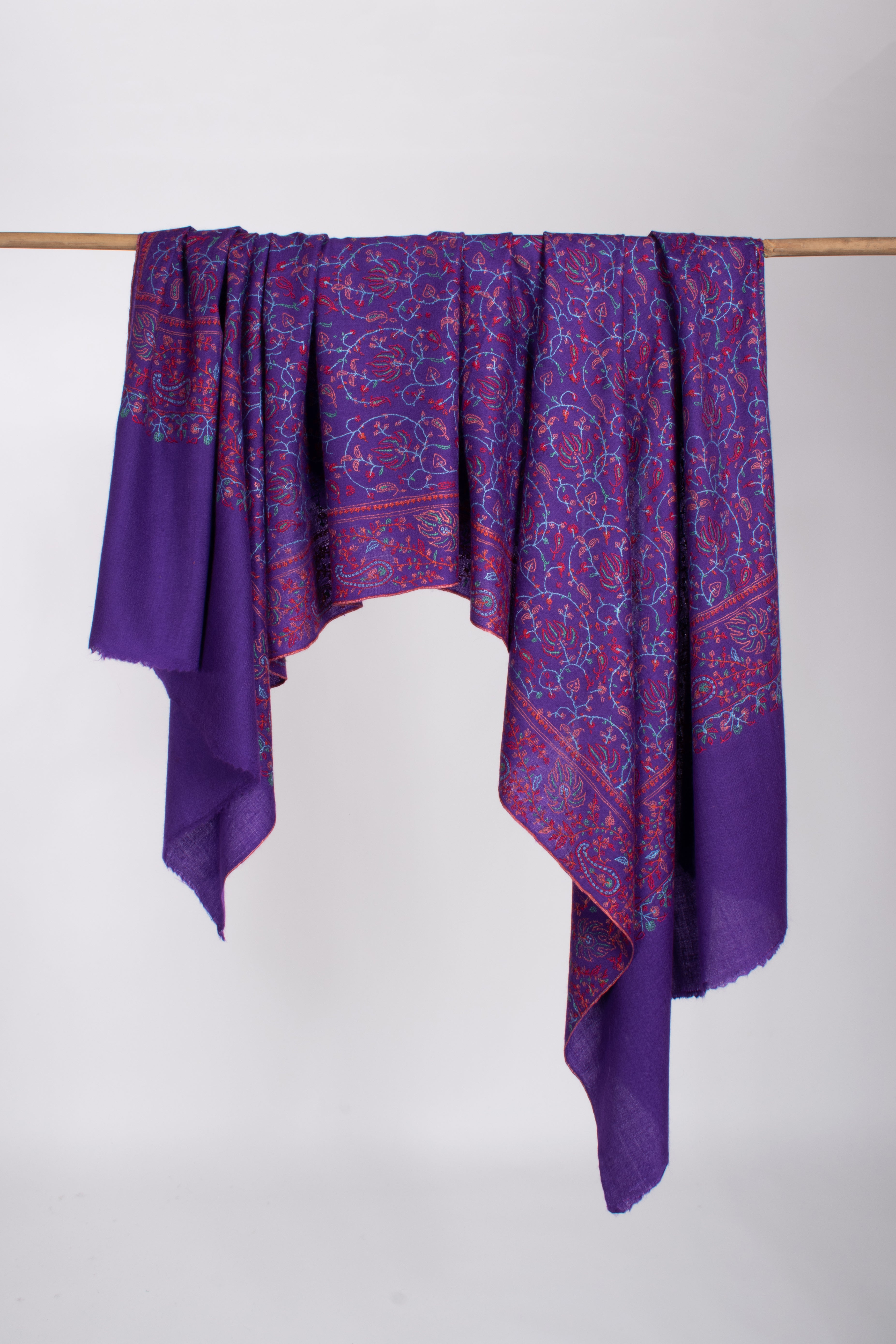 Involucro di pashmina Boho ricamato viola Sozni