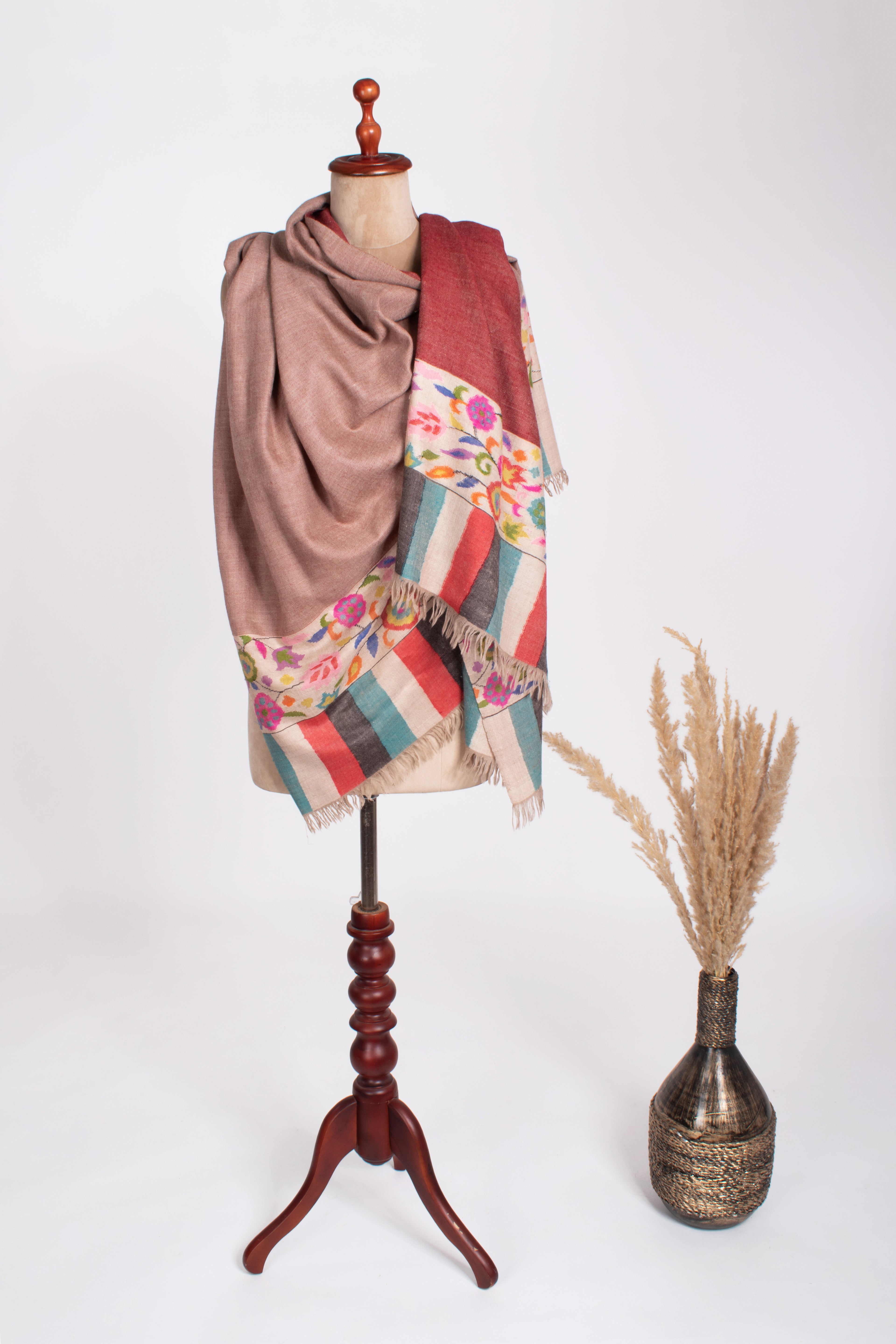 Châle Pashmina de soirée Dorukha Kani beige marron