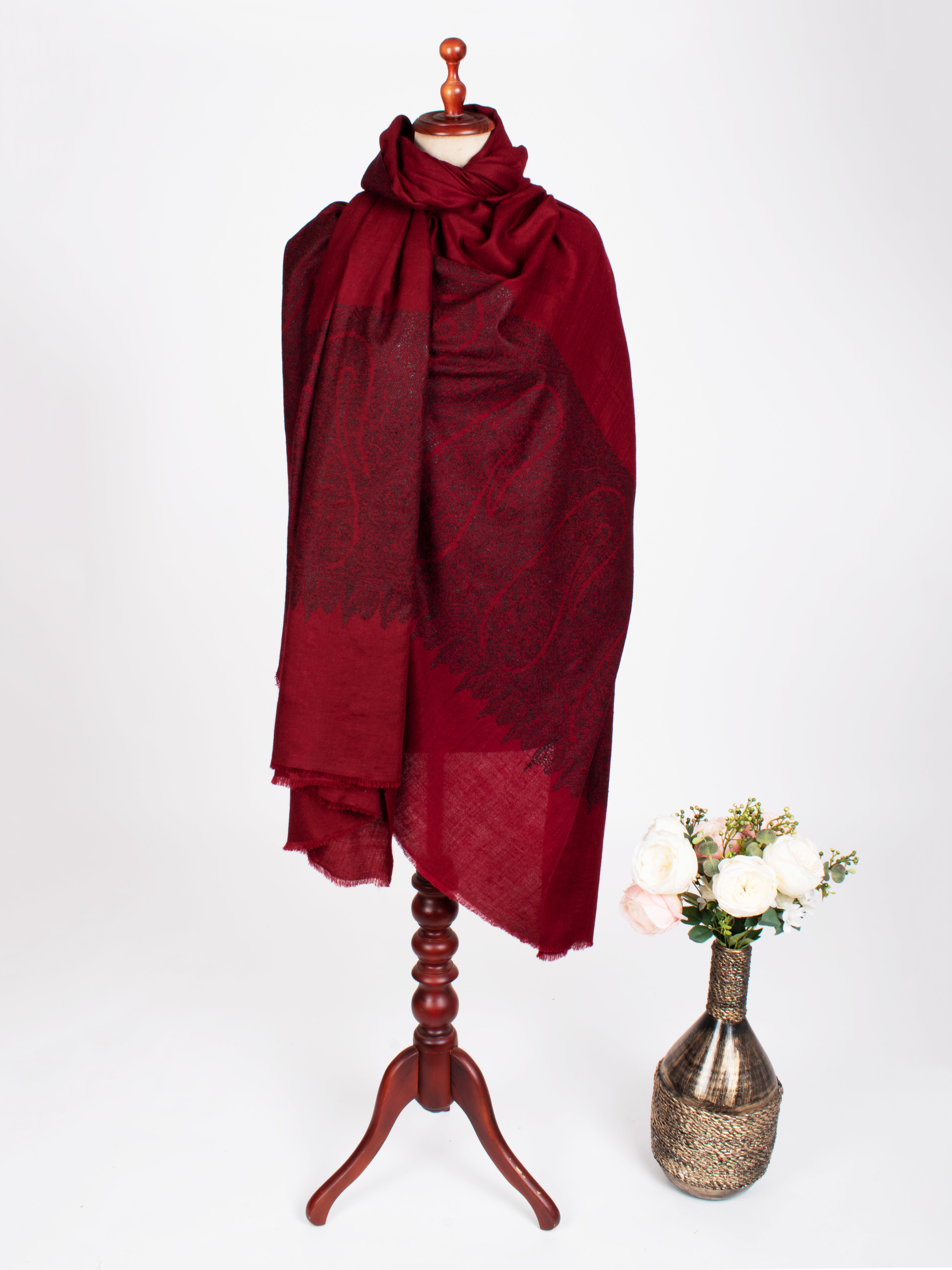 XL Rouge avec broderie noire Festival Pashmina Wrap