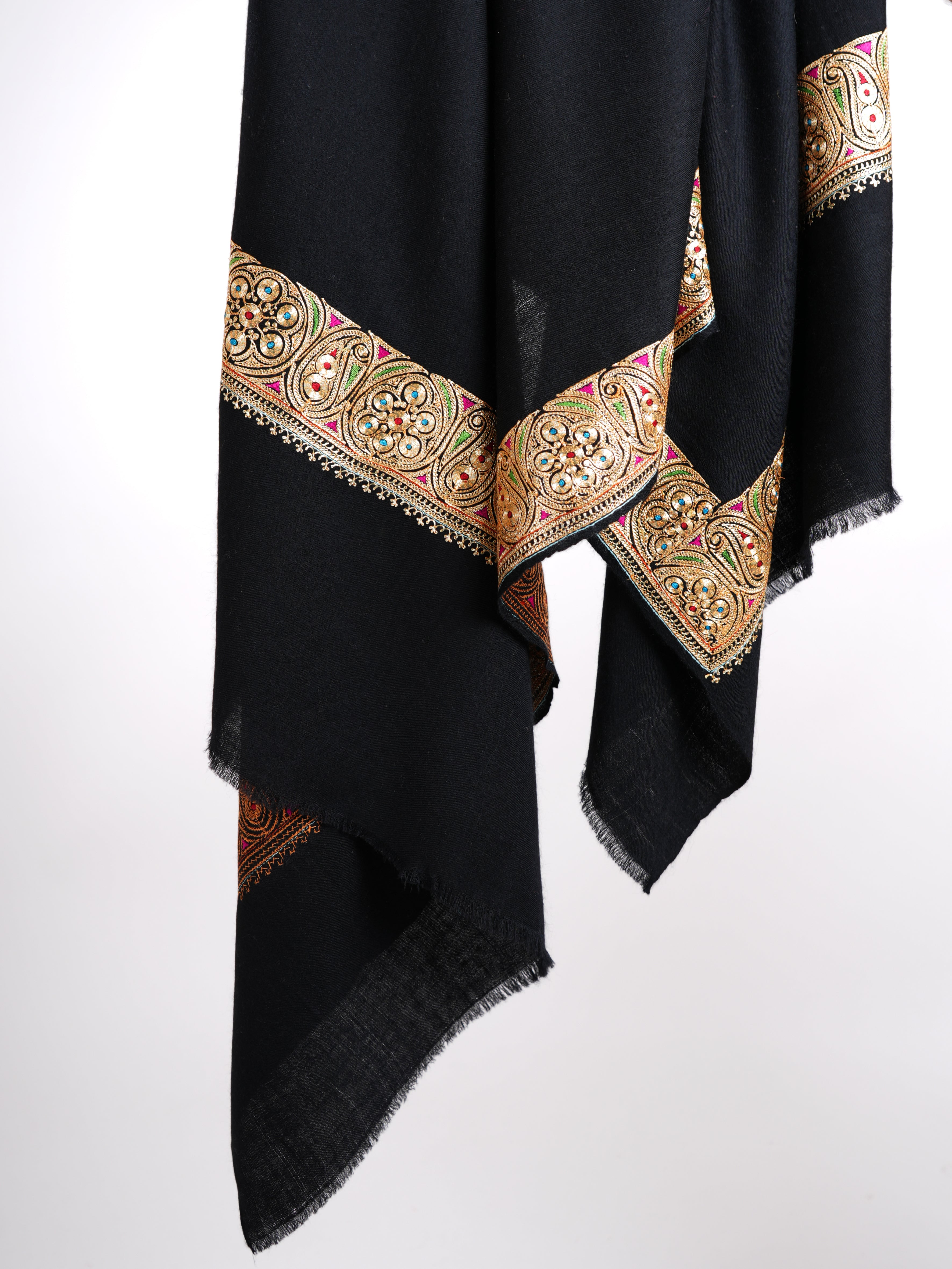 Châle Pashmina noir artistique brodé Golden Tilla