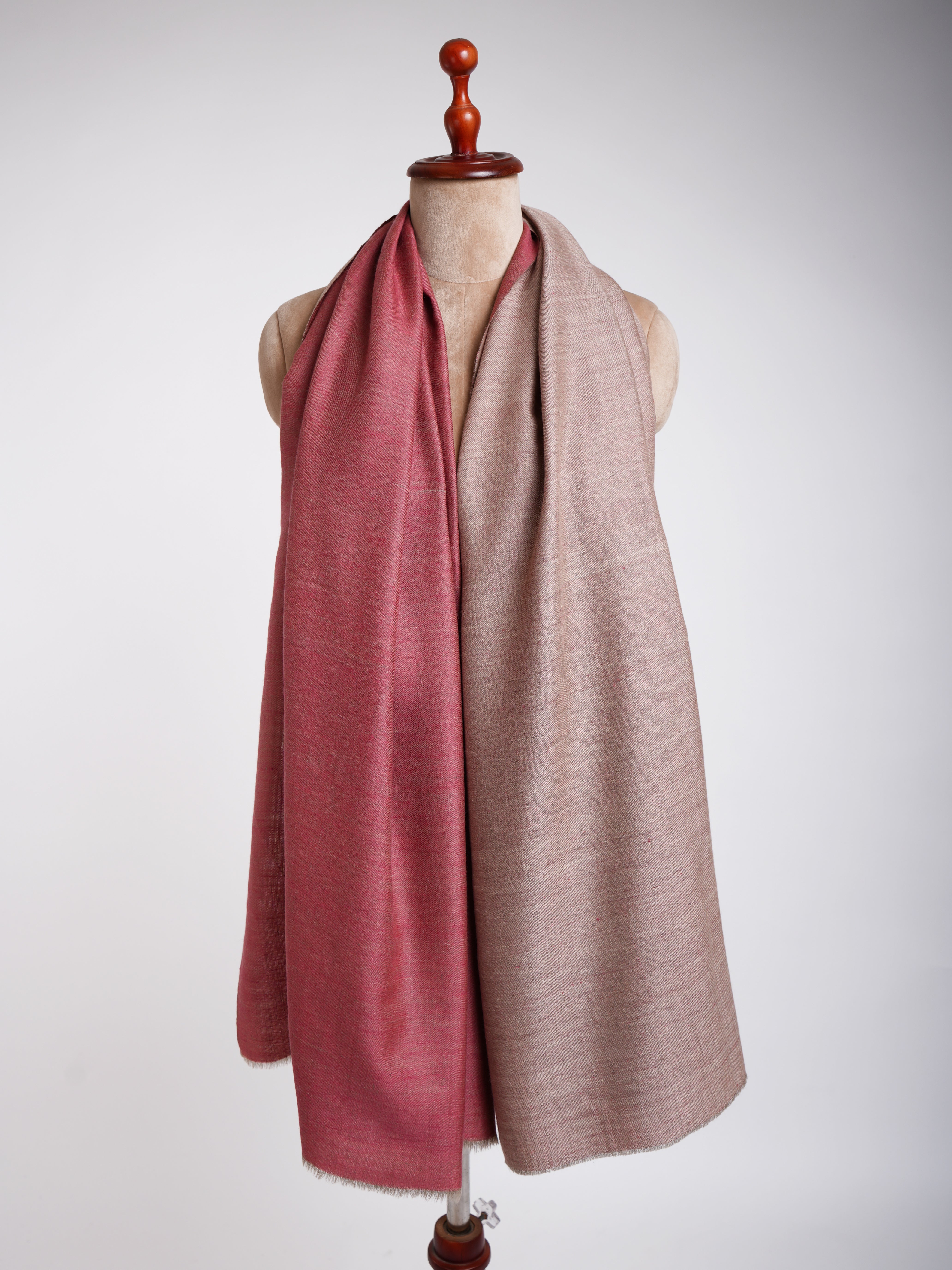 Dorukha Hand Woven Pashmina Shawl Beetroot Purple