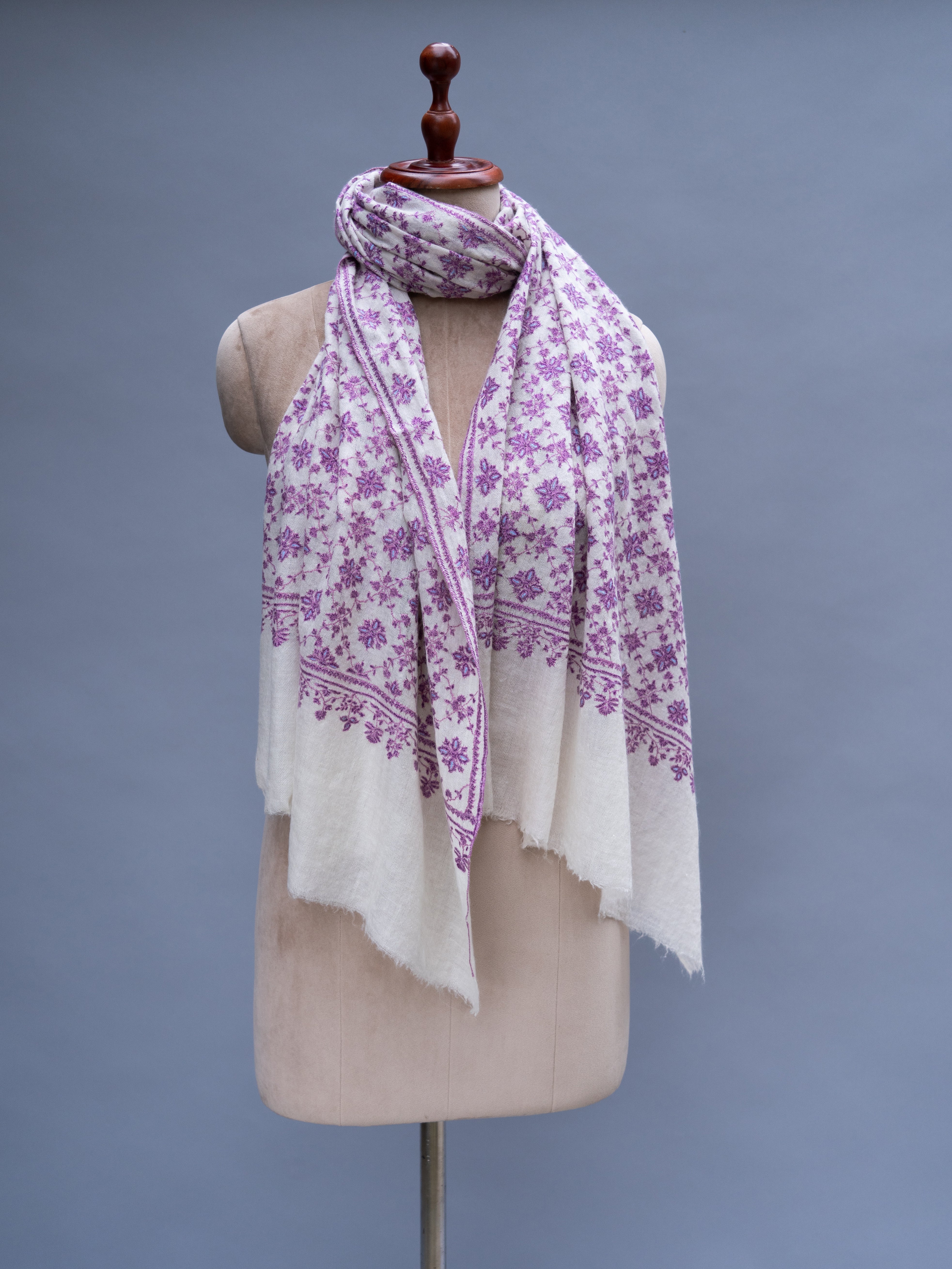 Purple On White Embroidered Women's Fashion Cashmere Scarf