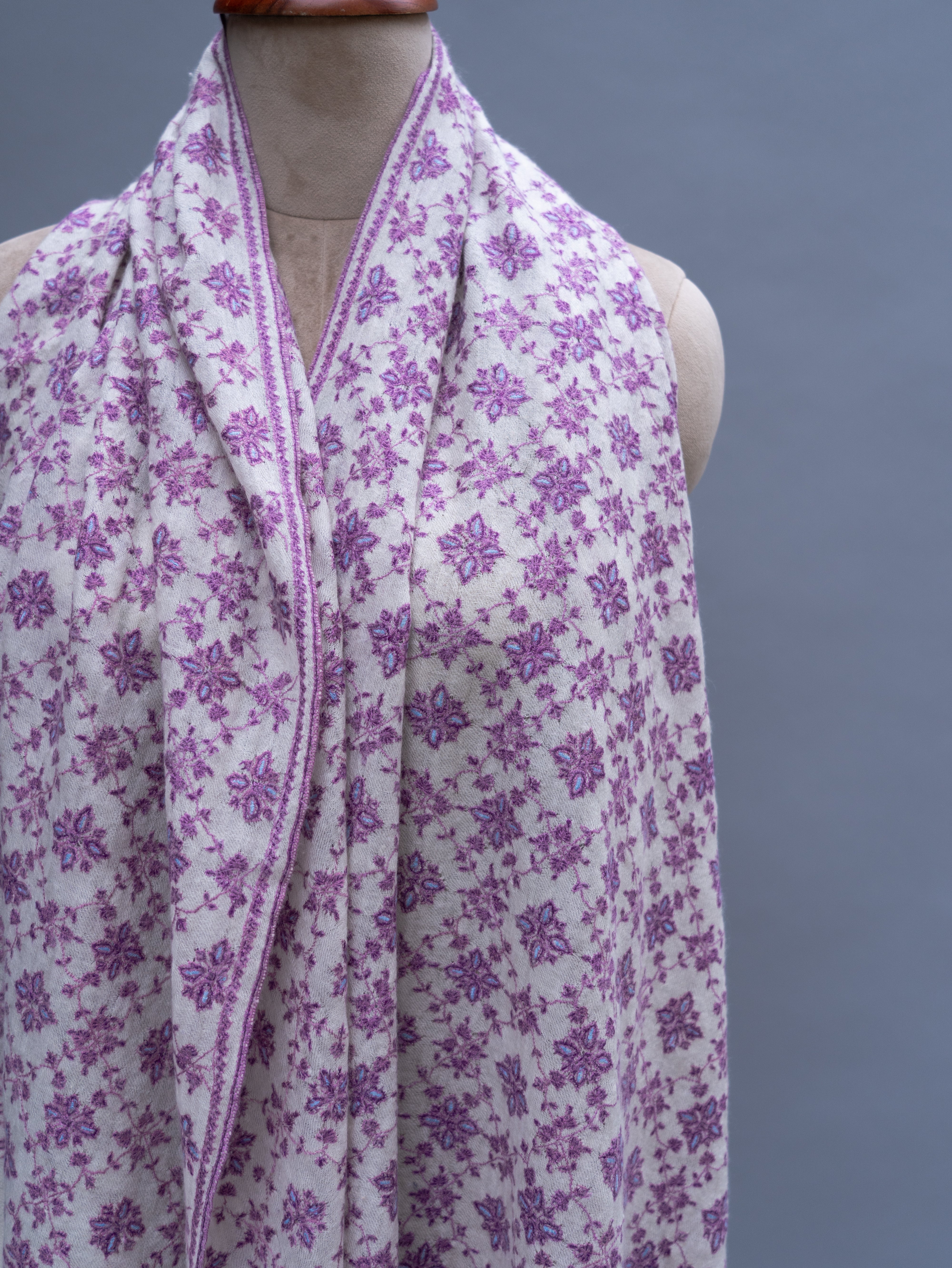 Purple On White Embroidered Women's Fashion Cashmere Scarf