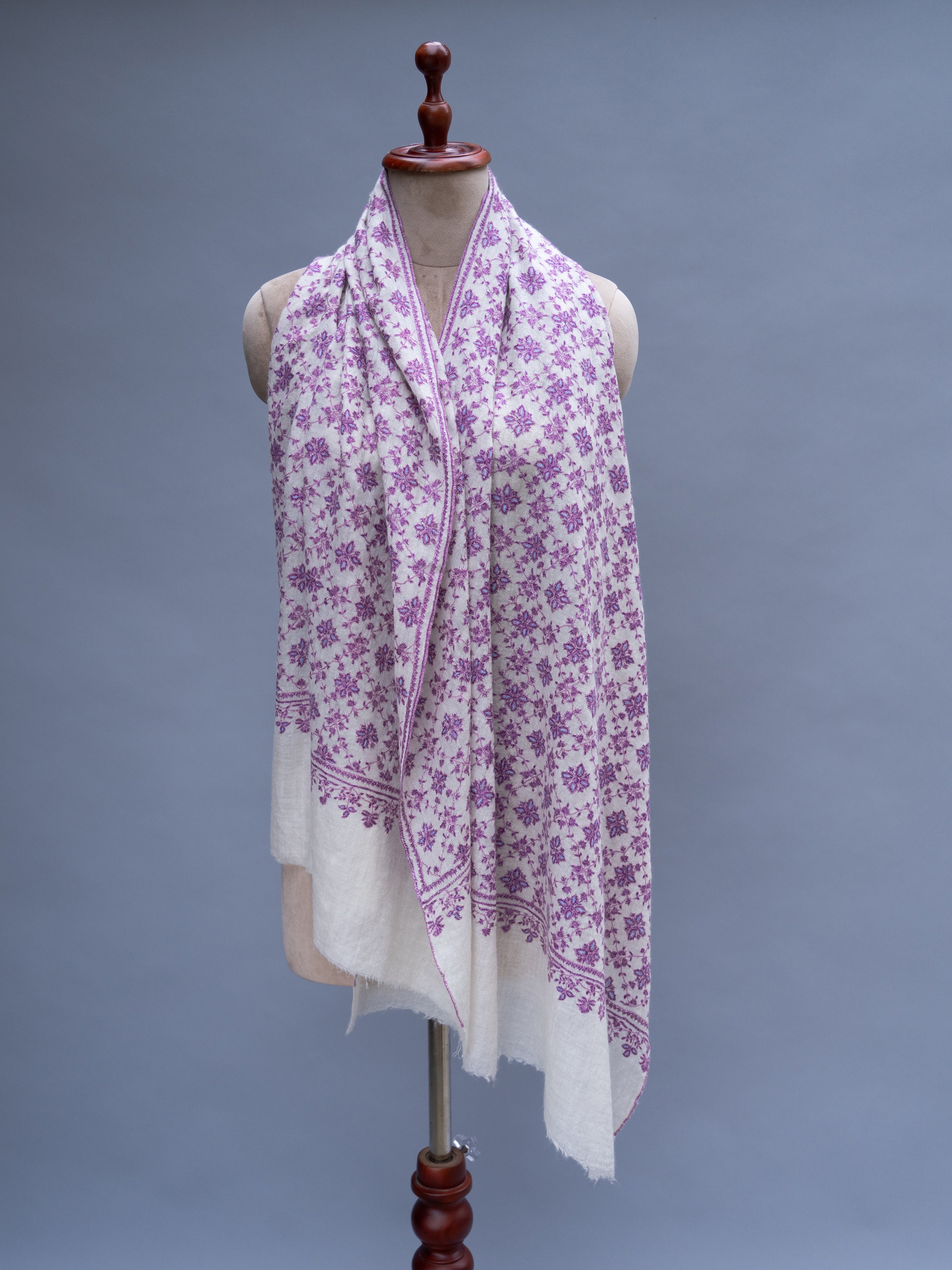 Purple On White Embroidered Women's Fashion Cashmere Scarf