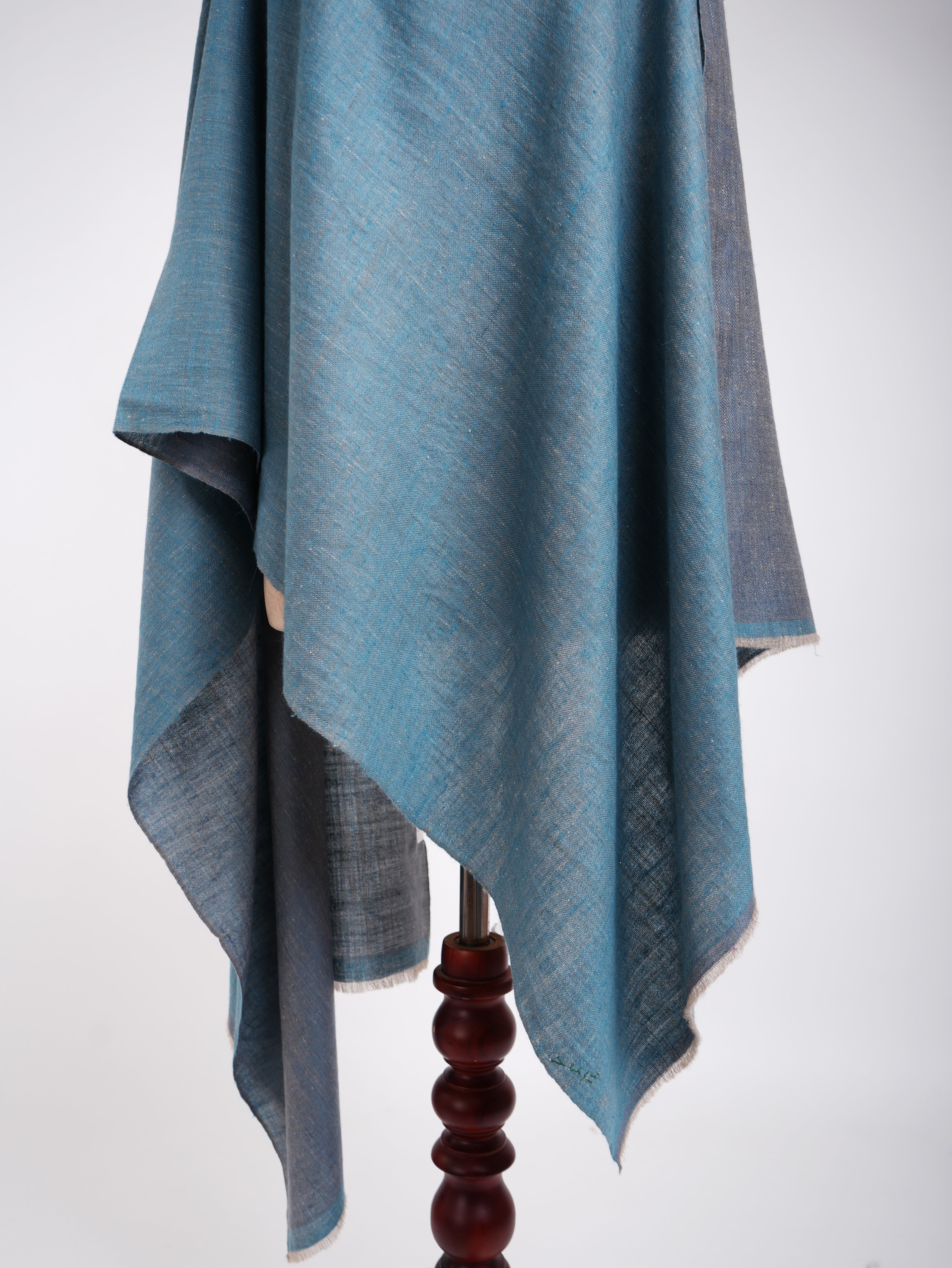 Sciarpa in cashmere dual shade blu pastello