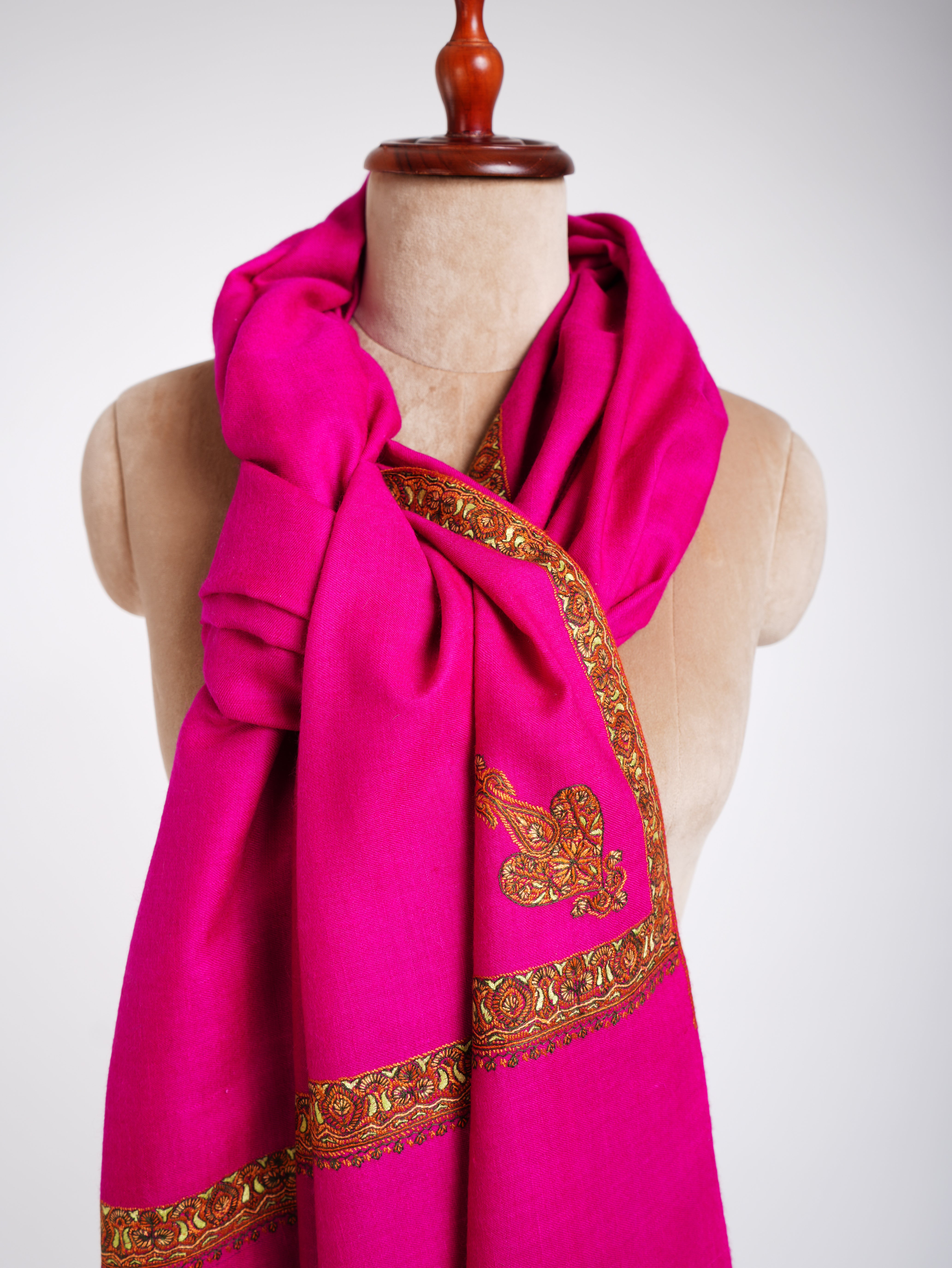 Châle Pashmina brodé à la main rose magenta