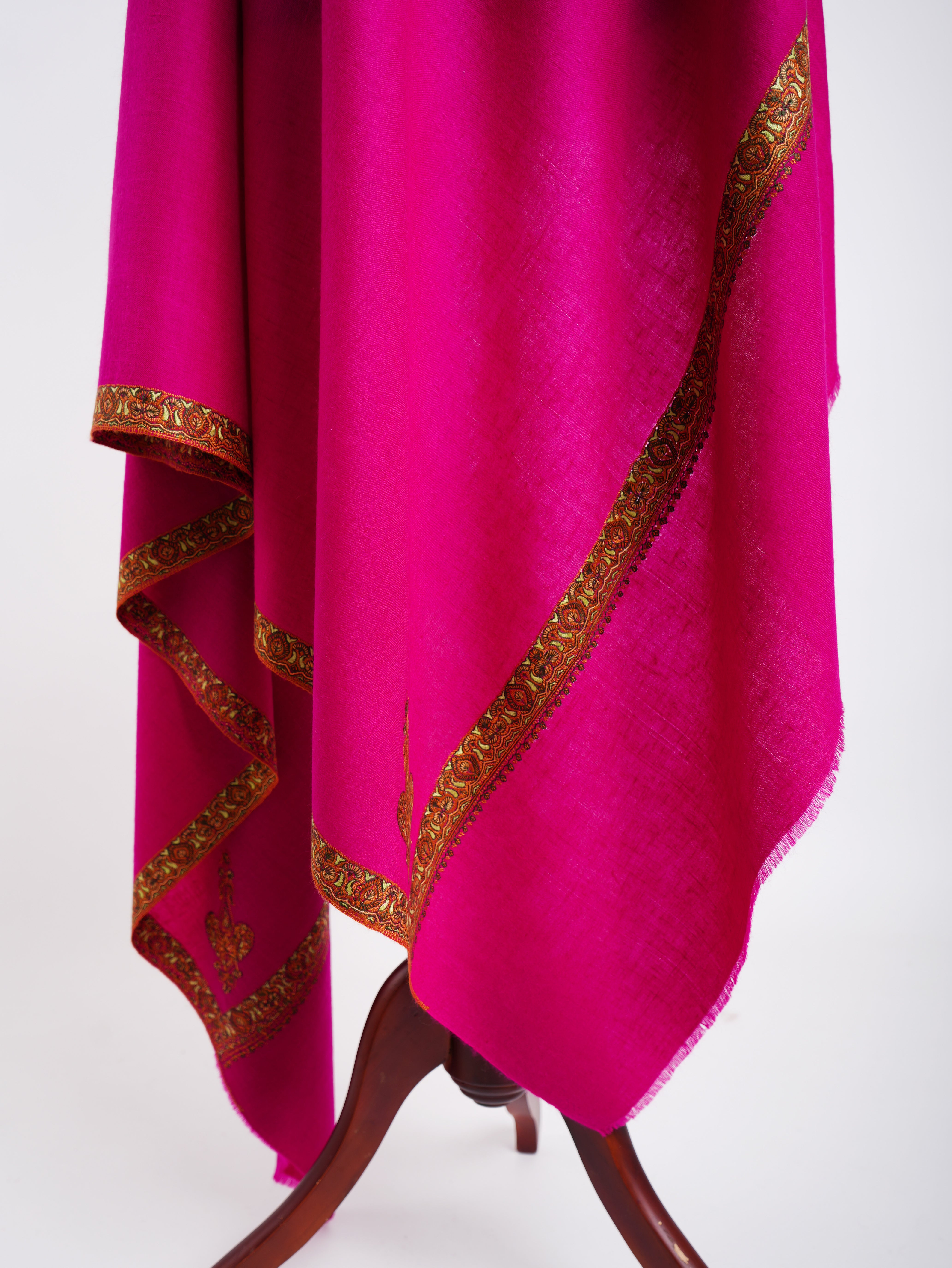 Châle Pashmina brodé à la main rose magenta