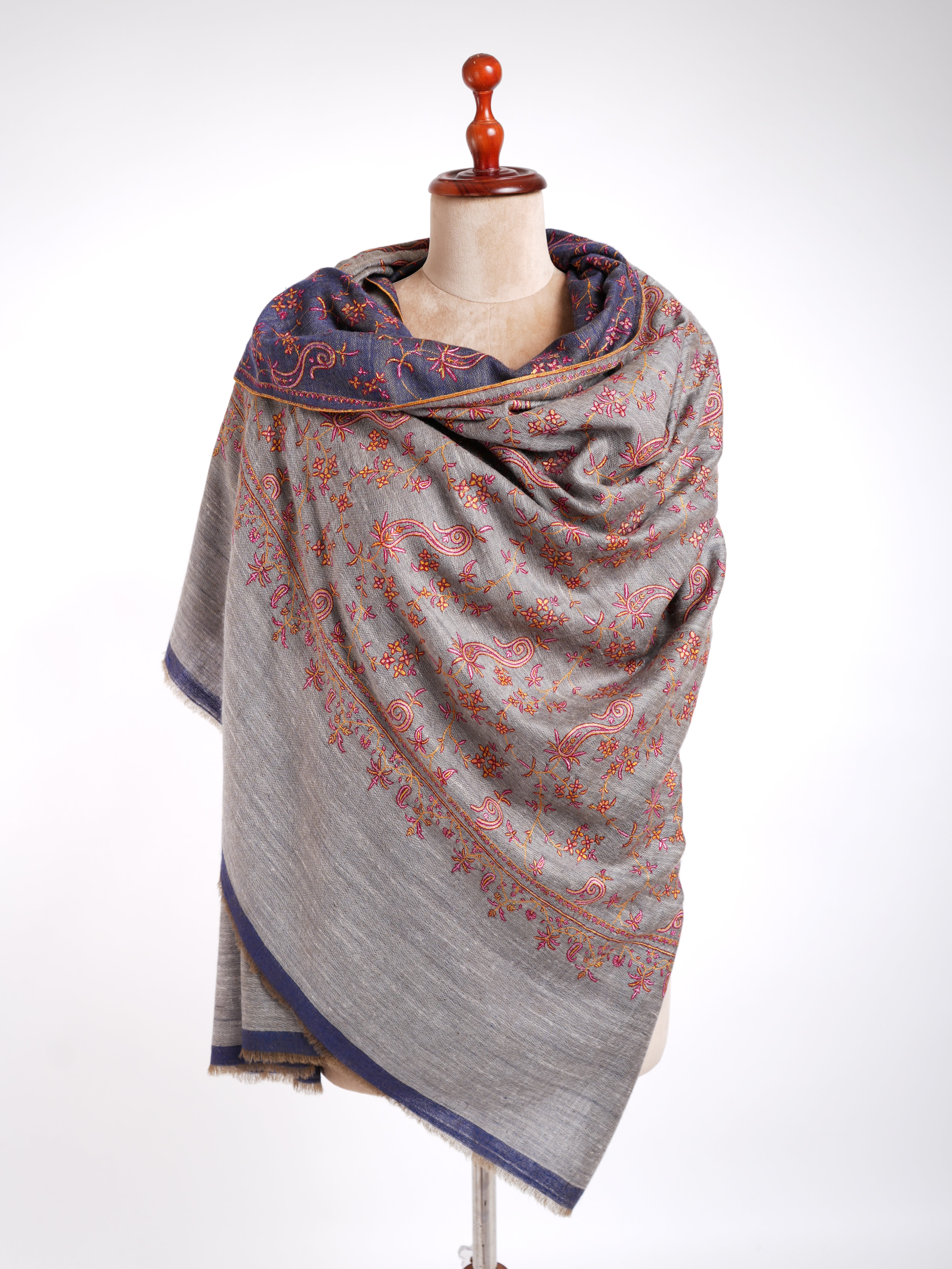 Dorukha Sozni Châle Pashmina Brodé Bleu