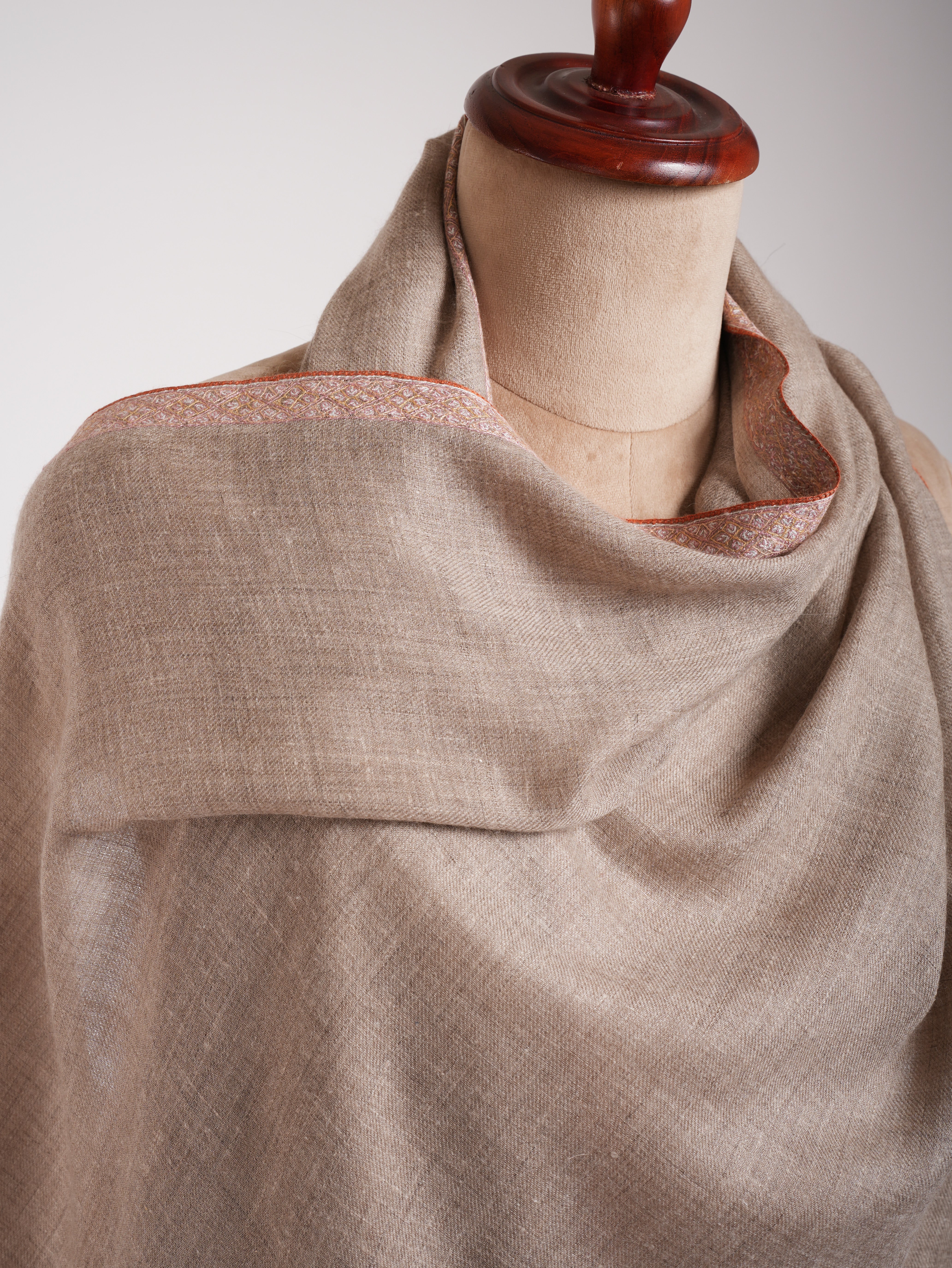 Hashia bestickter Festival-Pashmina-Schal