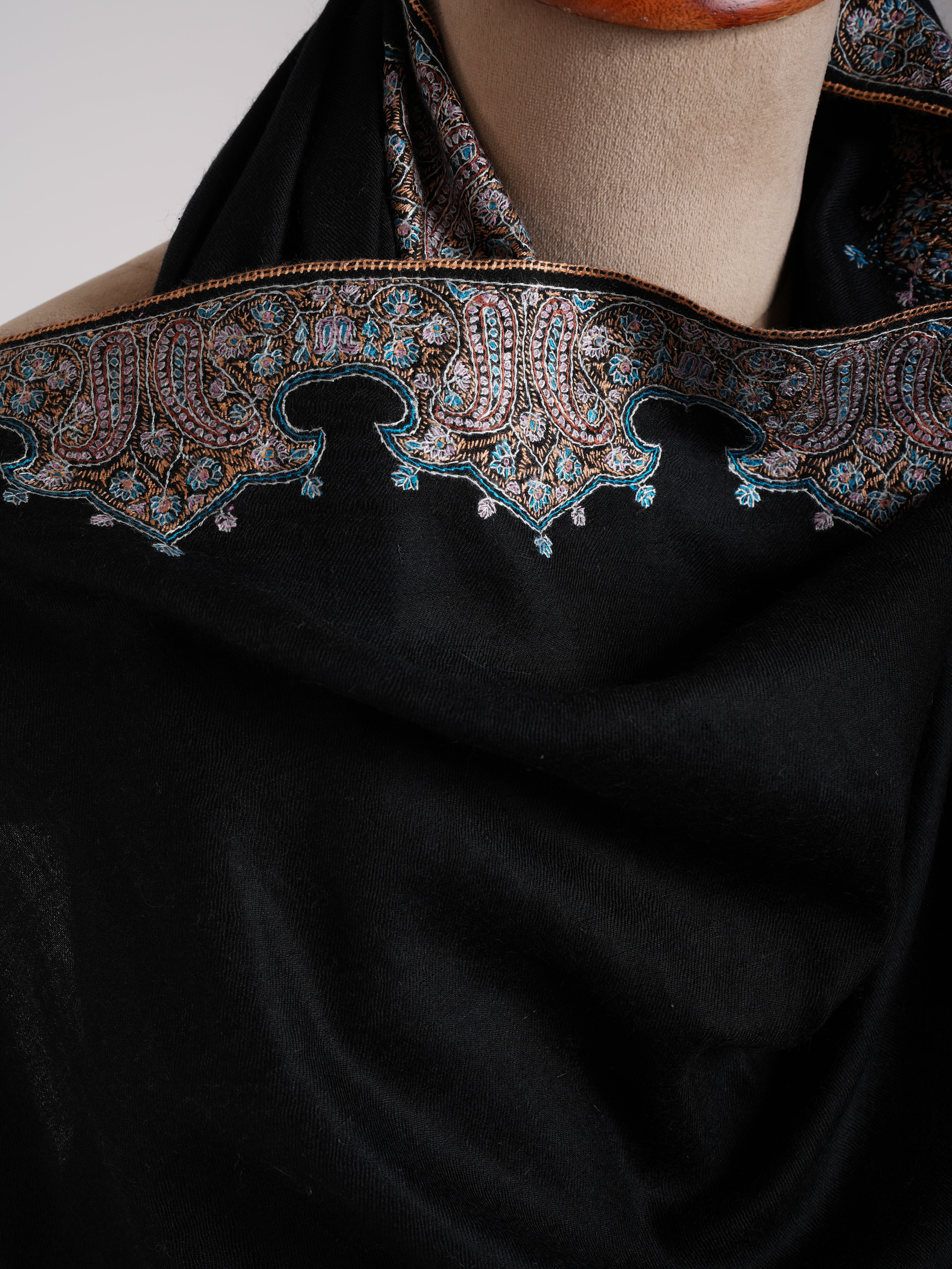 Black Embroidered Kashmiri Pashmina Shawl