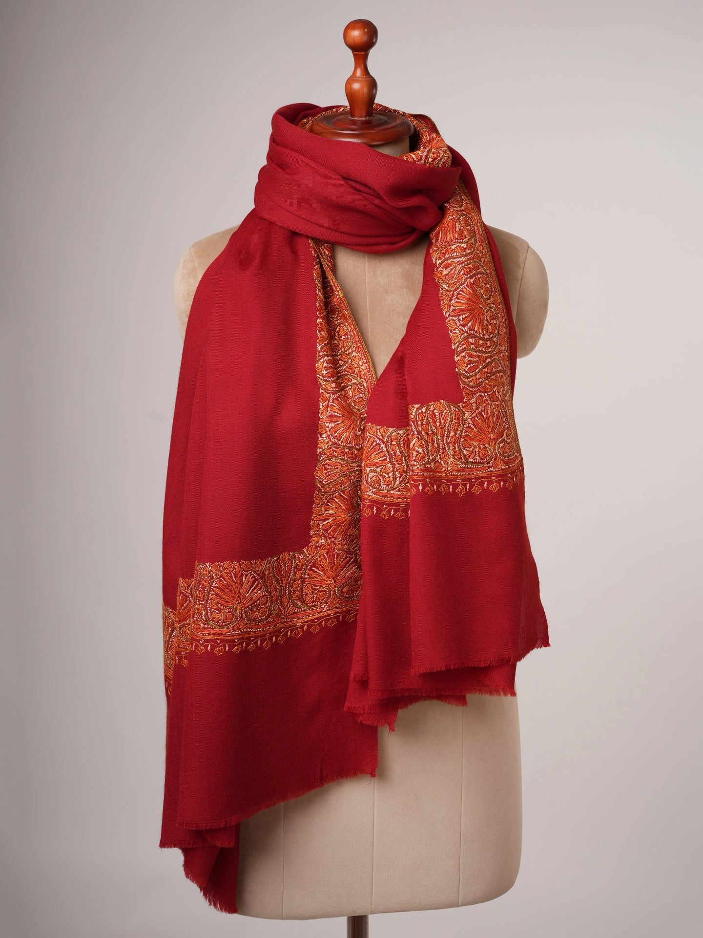 Embroidered Daurdar Woolen Shawl from Kashmir Shahkaar
