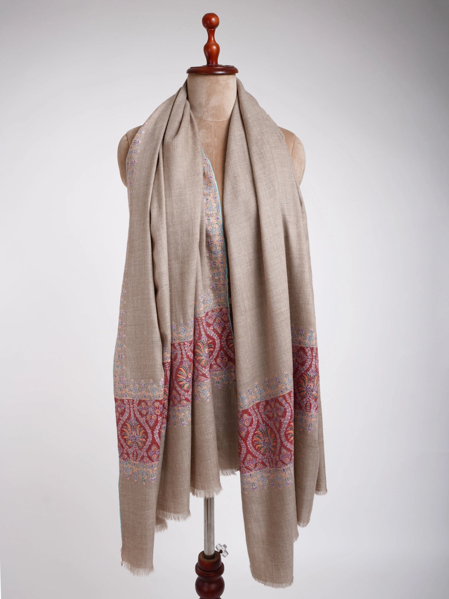 Grey and Red Minimalistic Kashmiri Pashmina Shahkaar