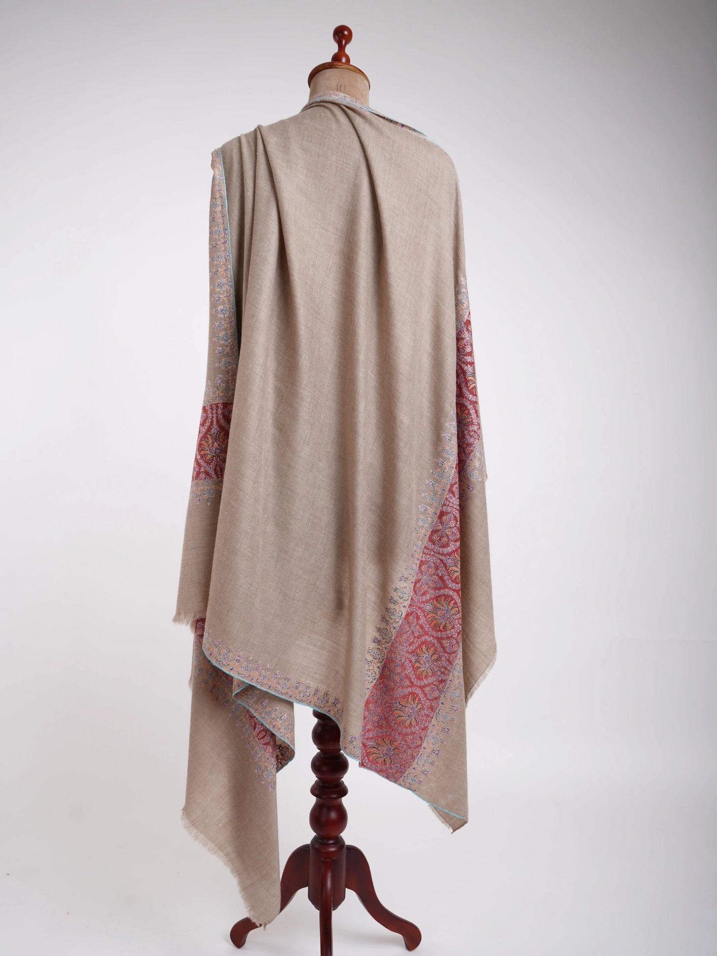 Grey and Red Minimalistic Kashmiri Pashmina Shahkaar