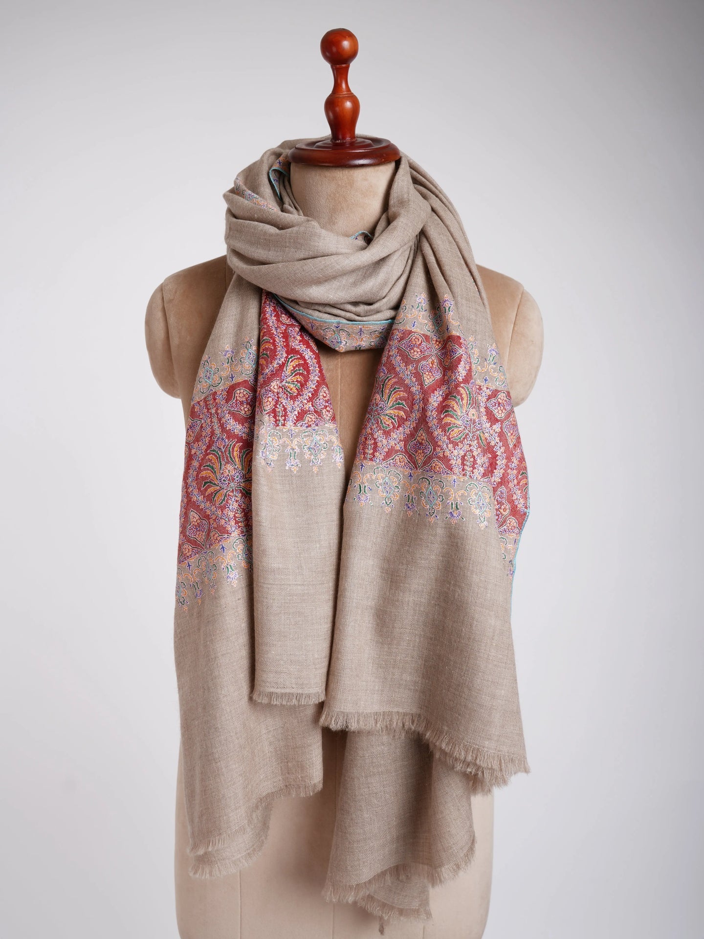 Grey and Red Minimalistic Kashmiri Pashmina Shahkaar