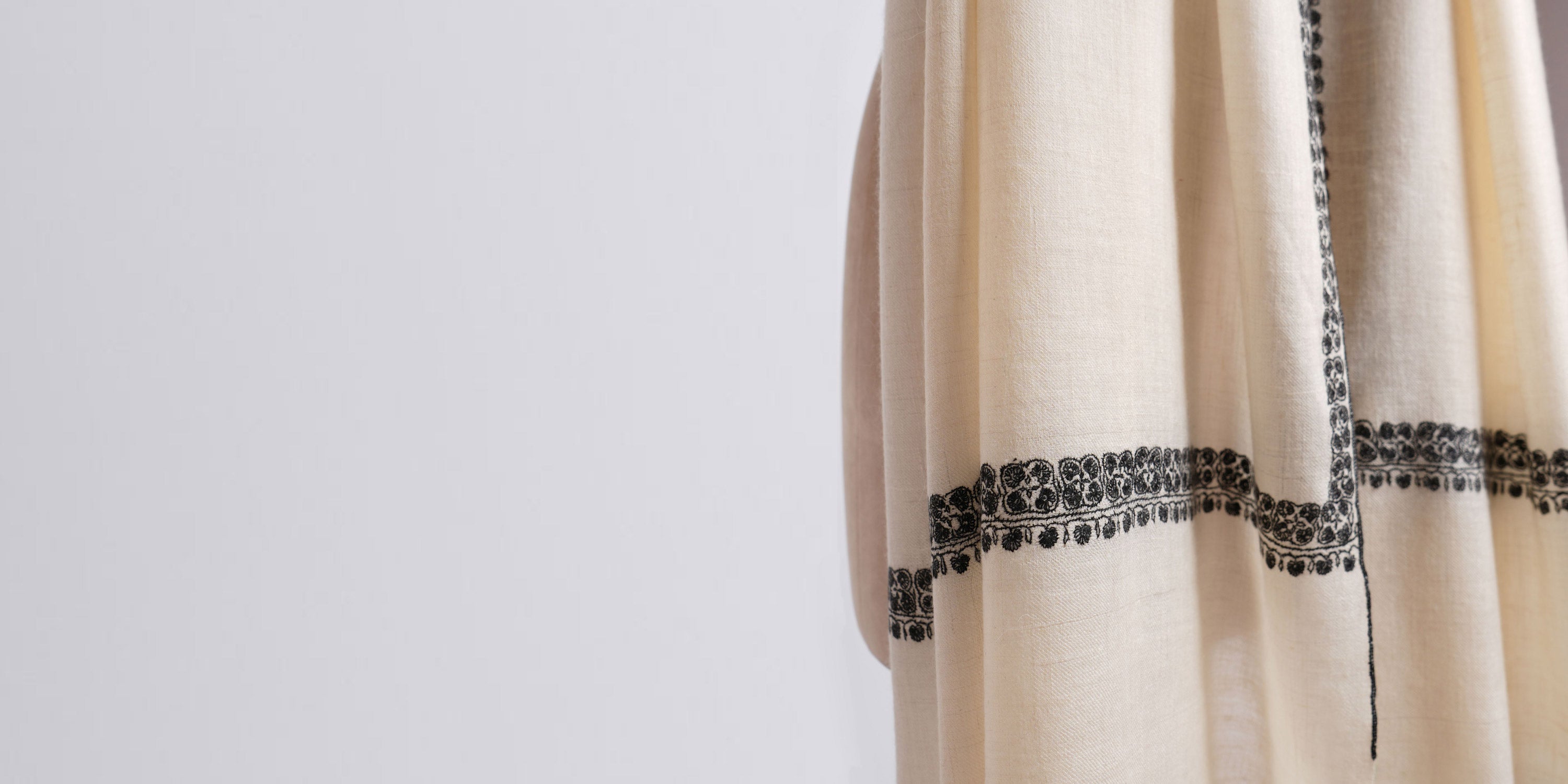 Hand-embroidered pashmina shawls by Shahkaar - Elegant and luxurious designs