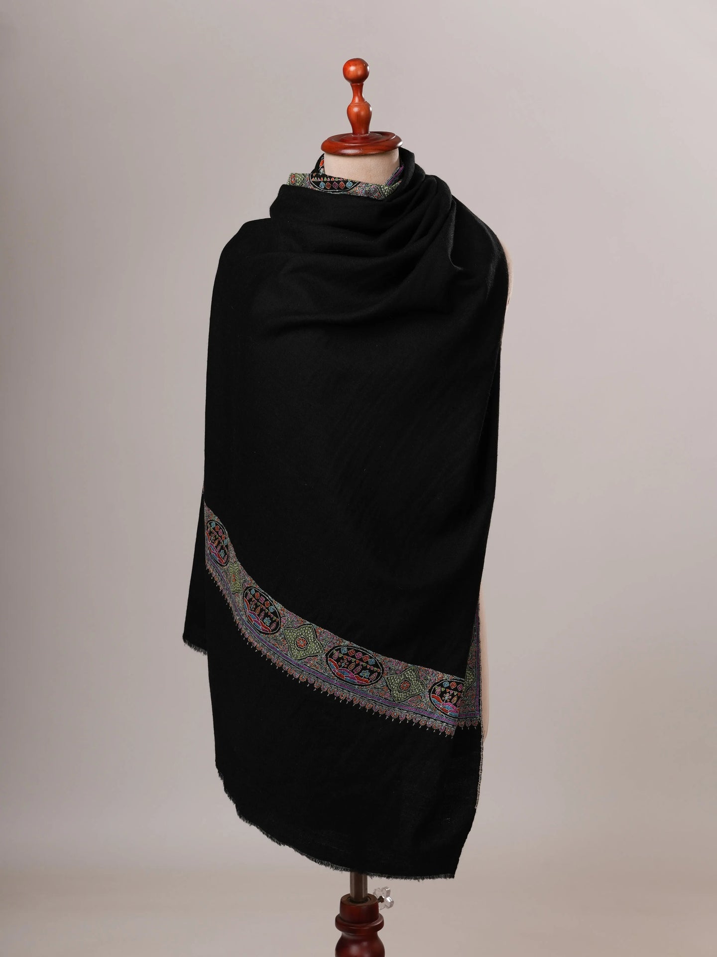 Handspun Black Daur Hand Embroidered Pashmina Shawl Shahkaar