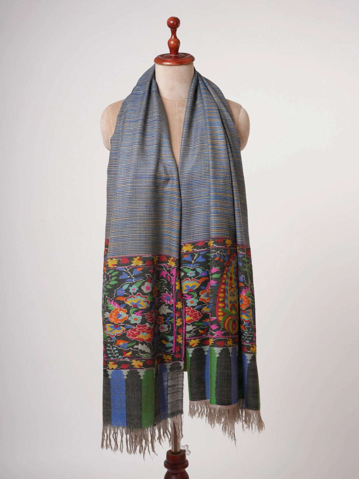 Handwoven Kashmiri Kani Pashmina Shawl with Traditional Motifs Shahkaar