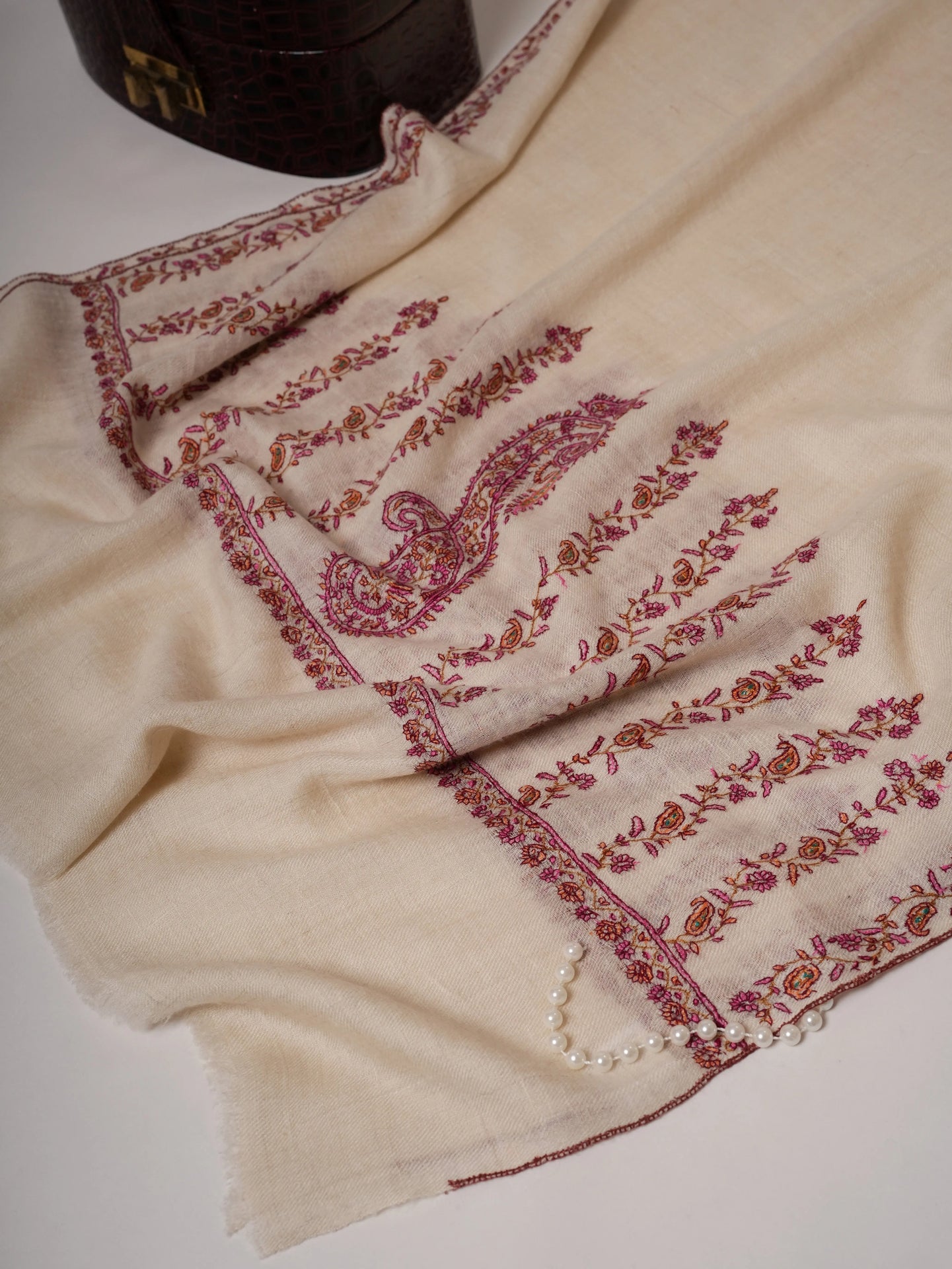 Handwoven Natural White Cashmere Scarf with Hand Embroidered Palla Shahkaar