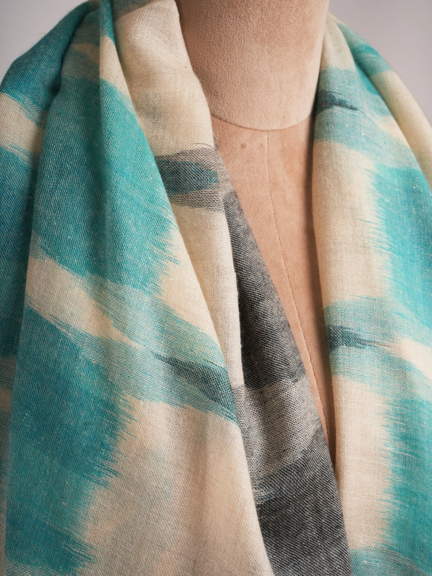 Handwoven Soft Featherlight Pashmina Shawl Shahkaar