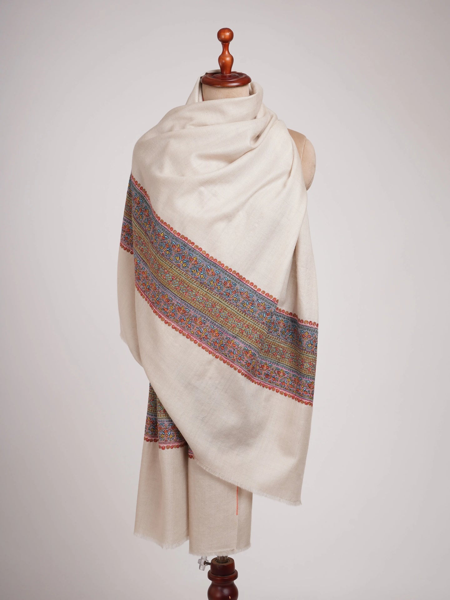 Ivory Palla Embroidered Handwoven Pashmina Shawl Shahkaar