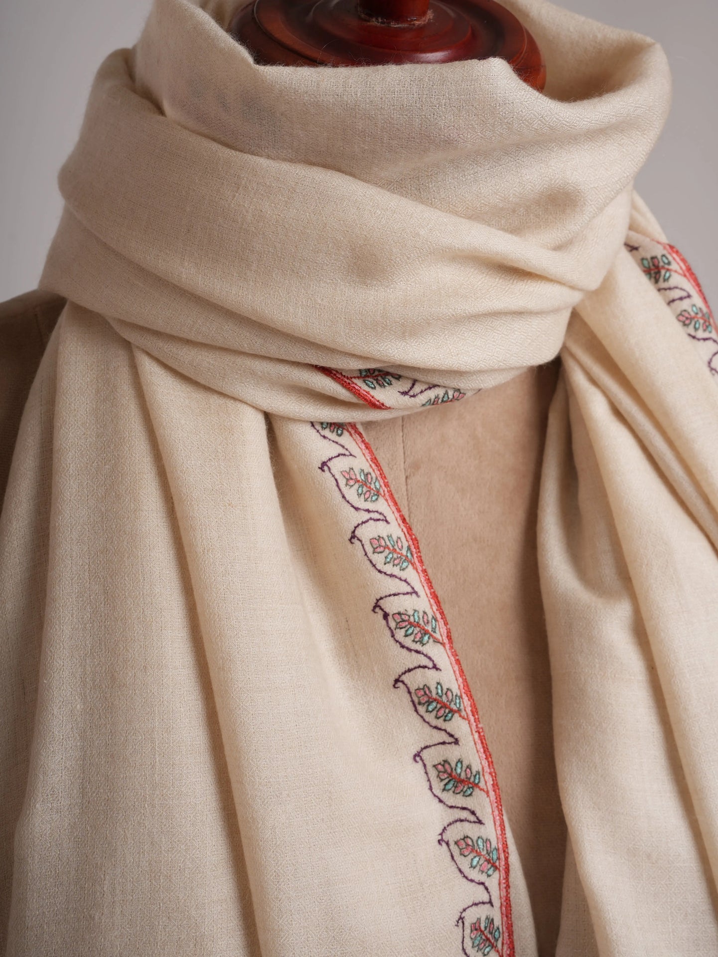 Ivory Pashmina Shawl with Minimalistic Needle work Shahkaar
