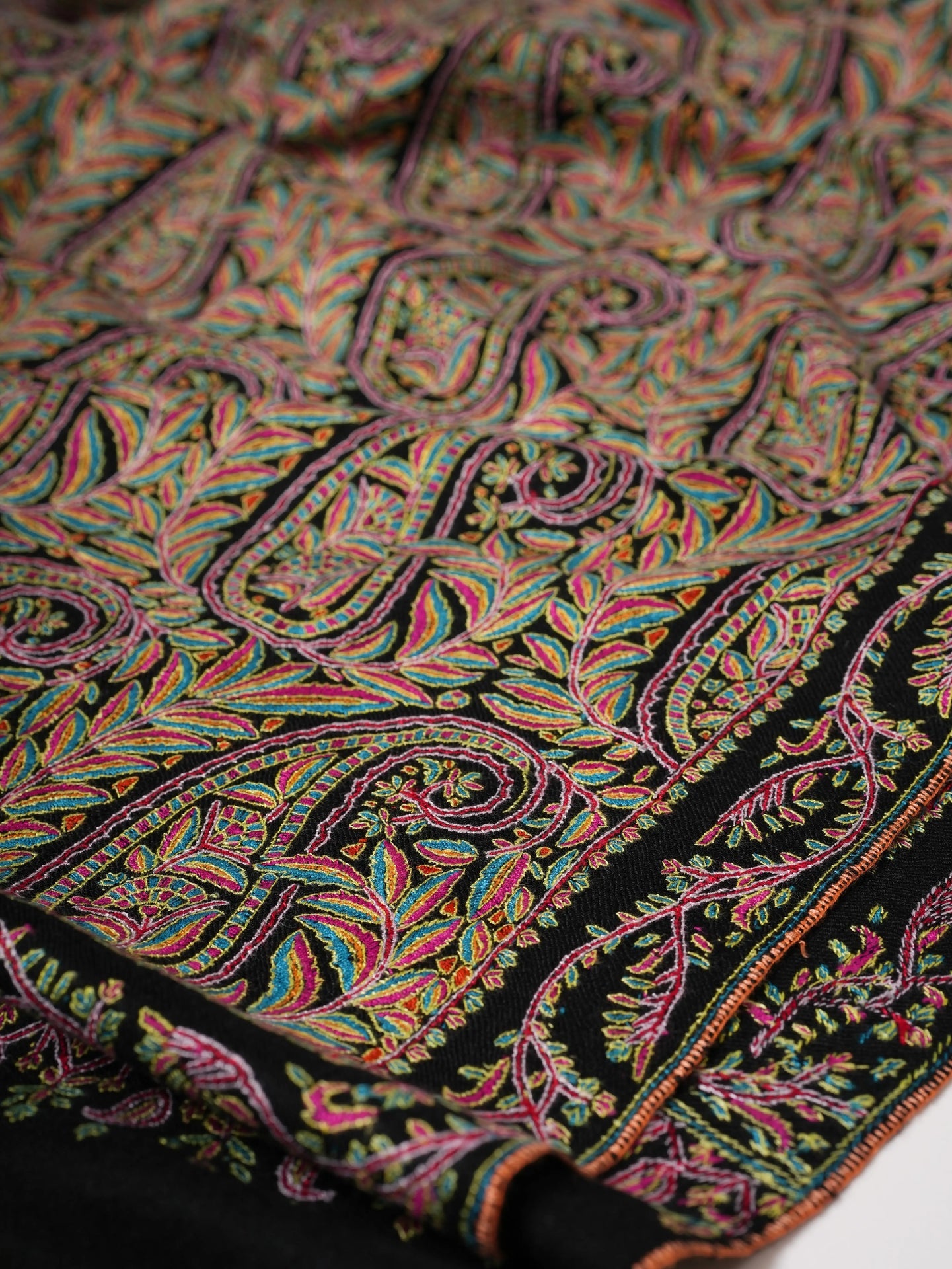 Kashmiri Black Pashmina Jamavar Shawl with Detailed Paisley Handwork Shahkaar