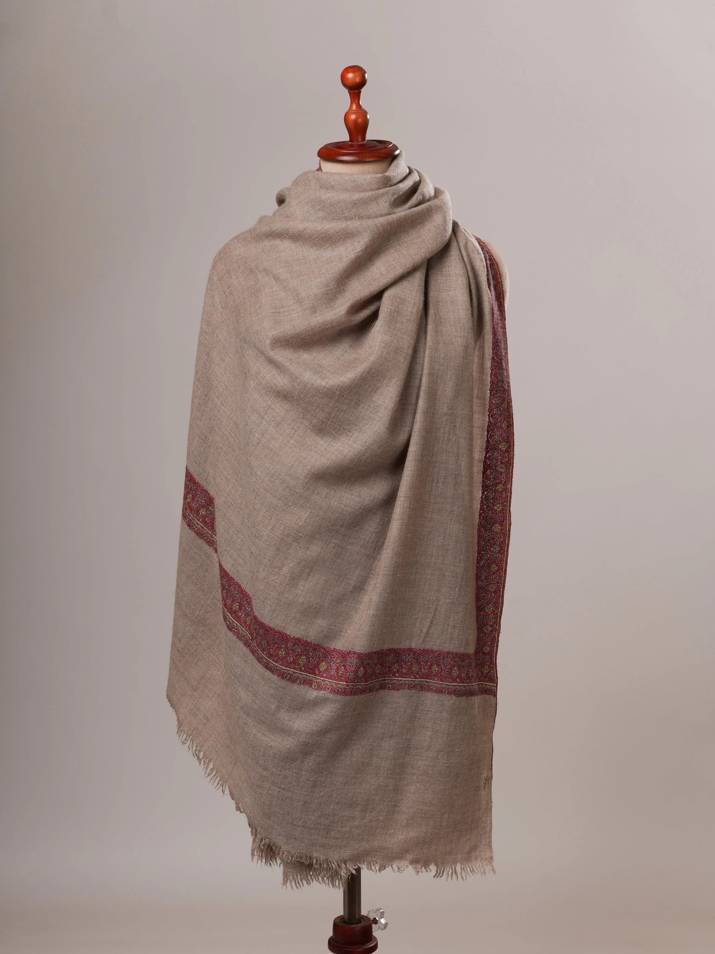 Natural Grey Handspun Neem Daur Soft Pashmina Shawl Shahkaar