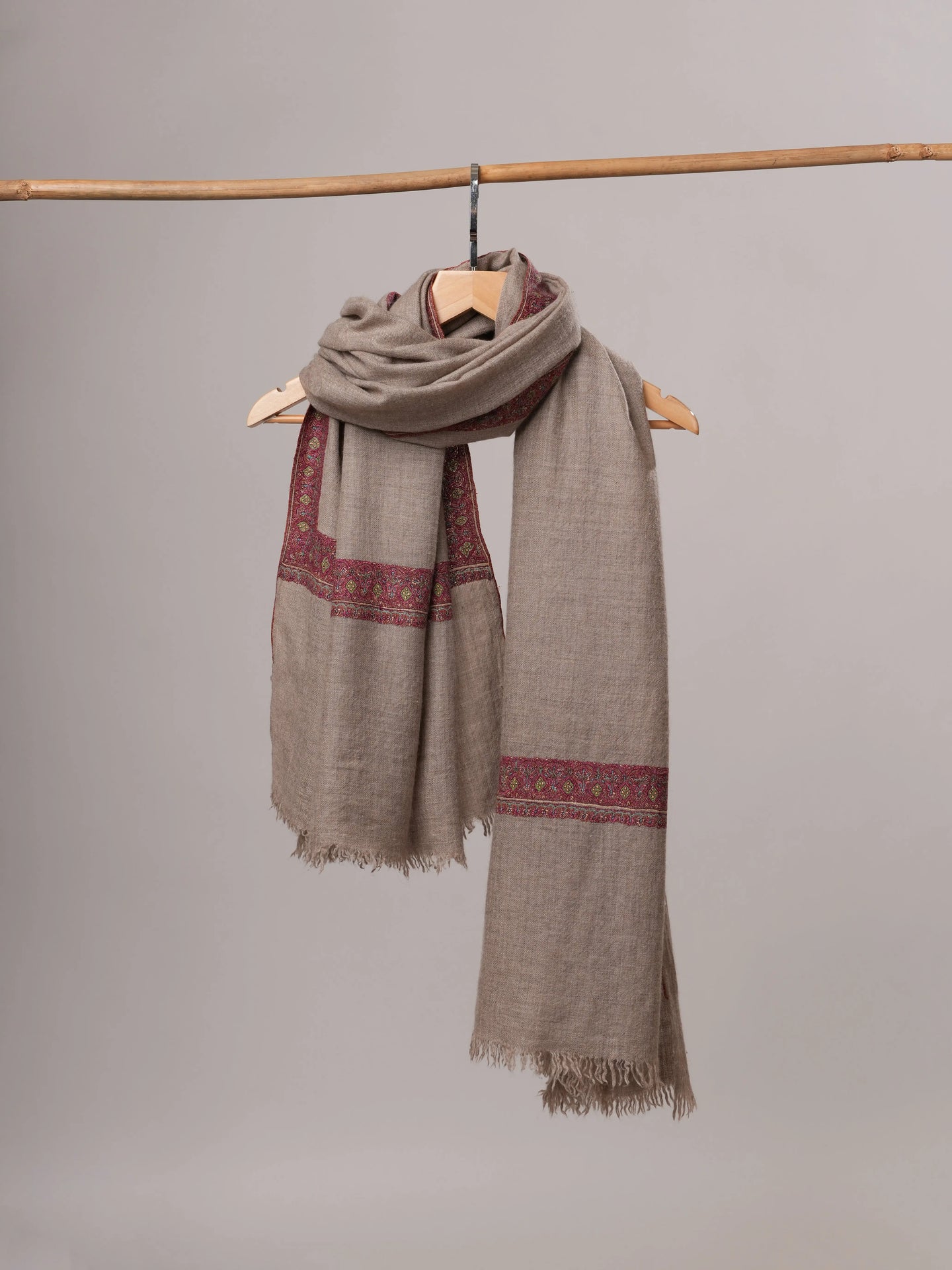 Natural Grey Handspun Neem Daur Soft Pashmina Shawl Shahkaar