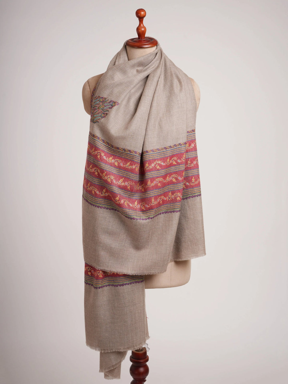 Natural Grey Pashmina Shawl with Contrast Palla Embroidery Shahkaar