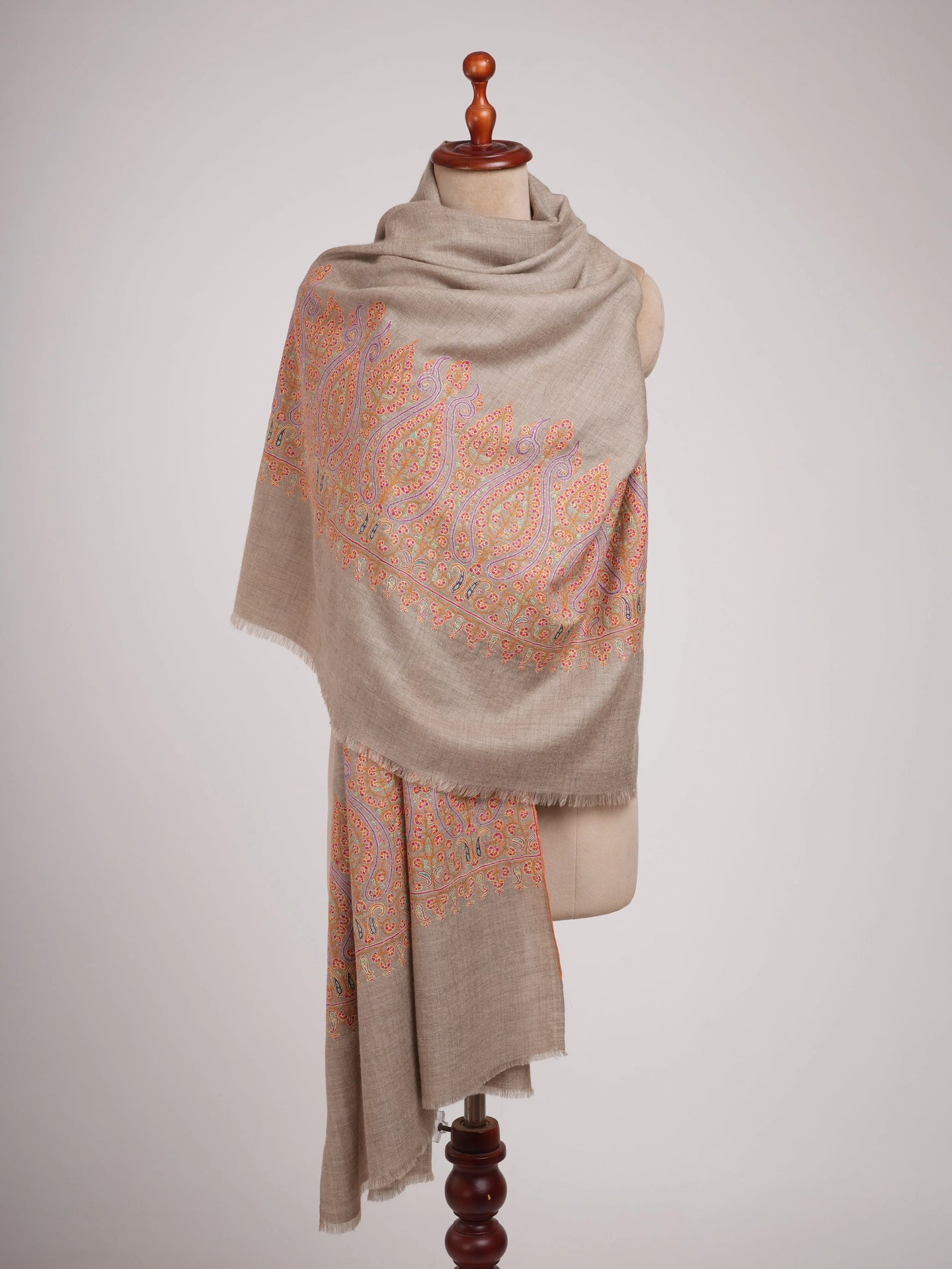 Natural Zati Palla Embroidered Pashmina Shawl Shahkaar