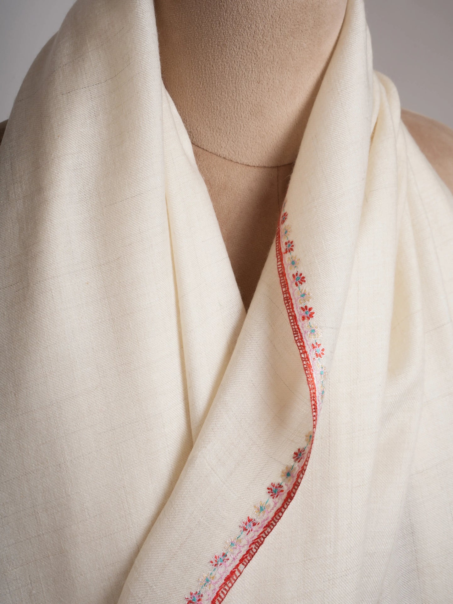 Off White Pashmina Shawl with Contrast Red Blue Green Palla Shahkaar