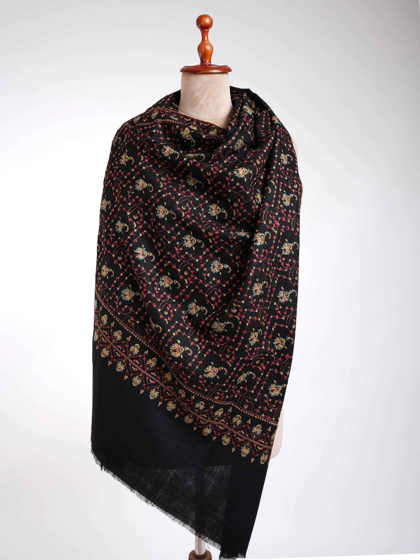 Pretty Black Kashmiri Pashmina Shawl Shahkaar