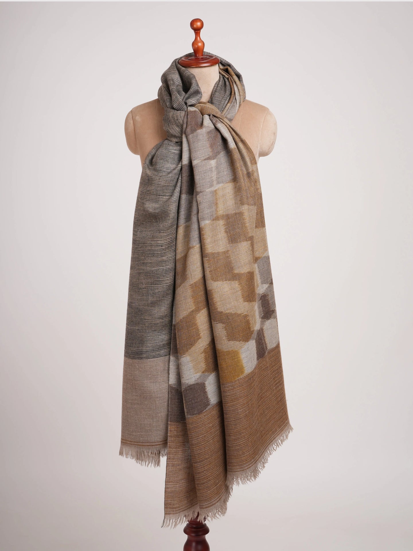 Rare Dualshade Oversized Pashmina Shahkaar