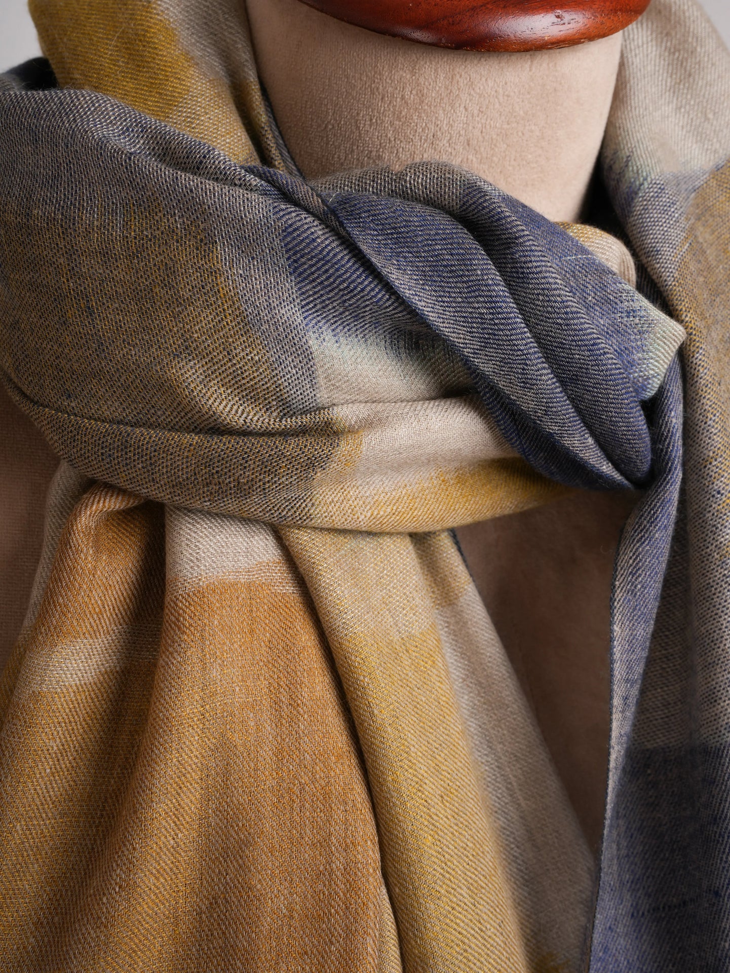 XL Modern Handwoven Featherlight Pashmina Shahkaar