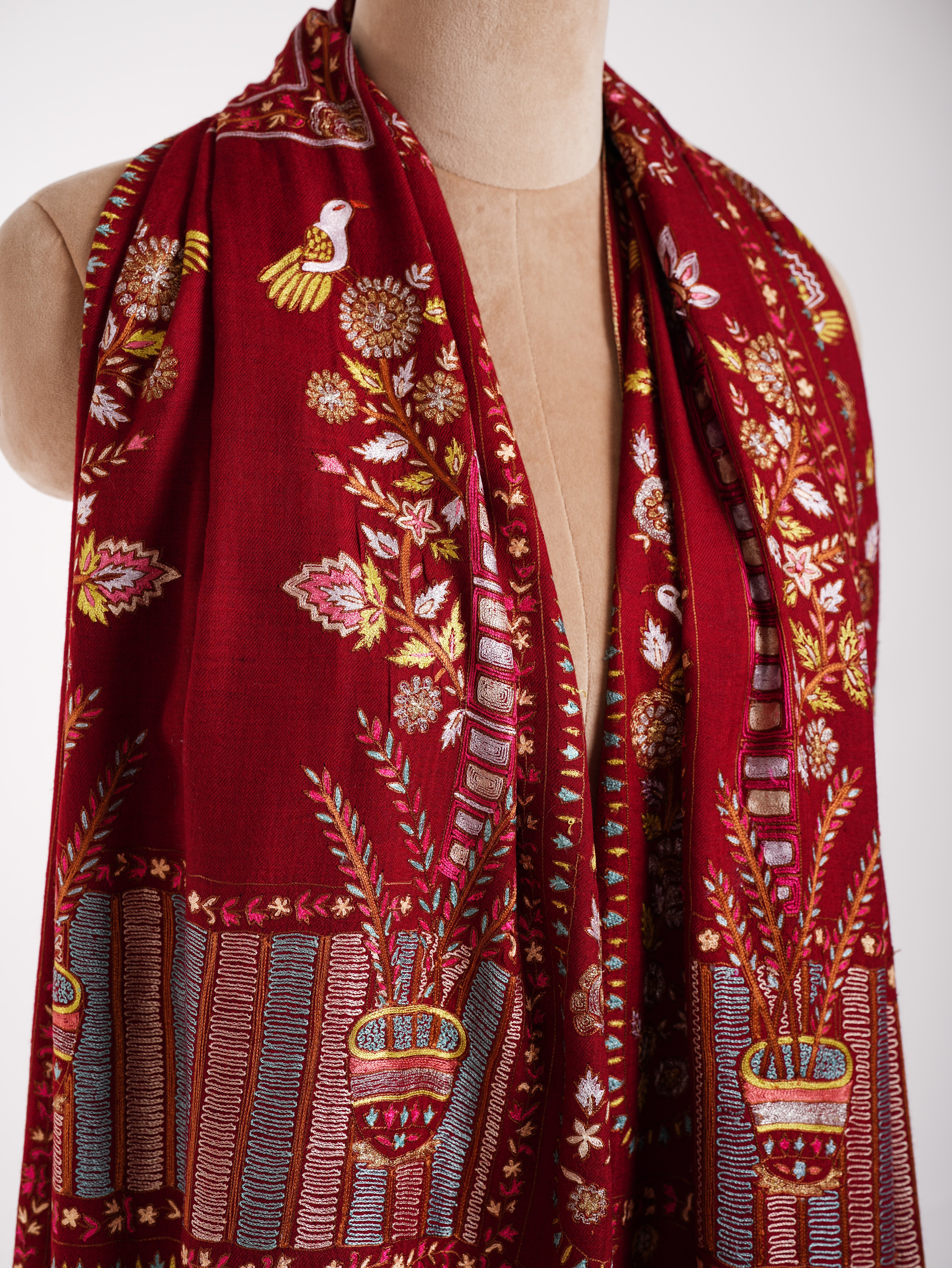 Metallic Zari and Art Silk Fusion Embroidered Pashmina Shawl