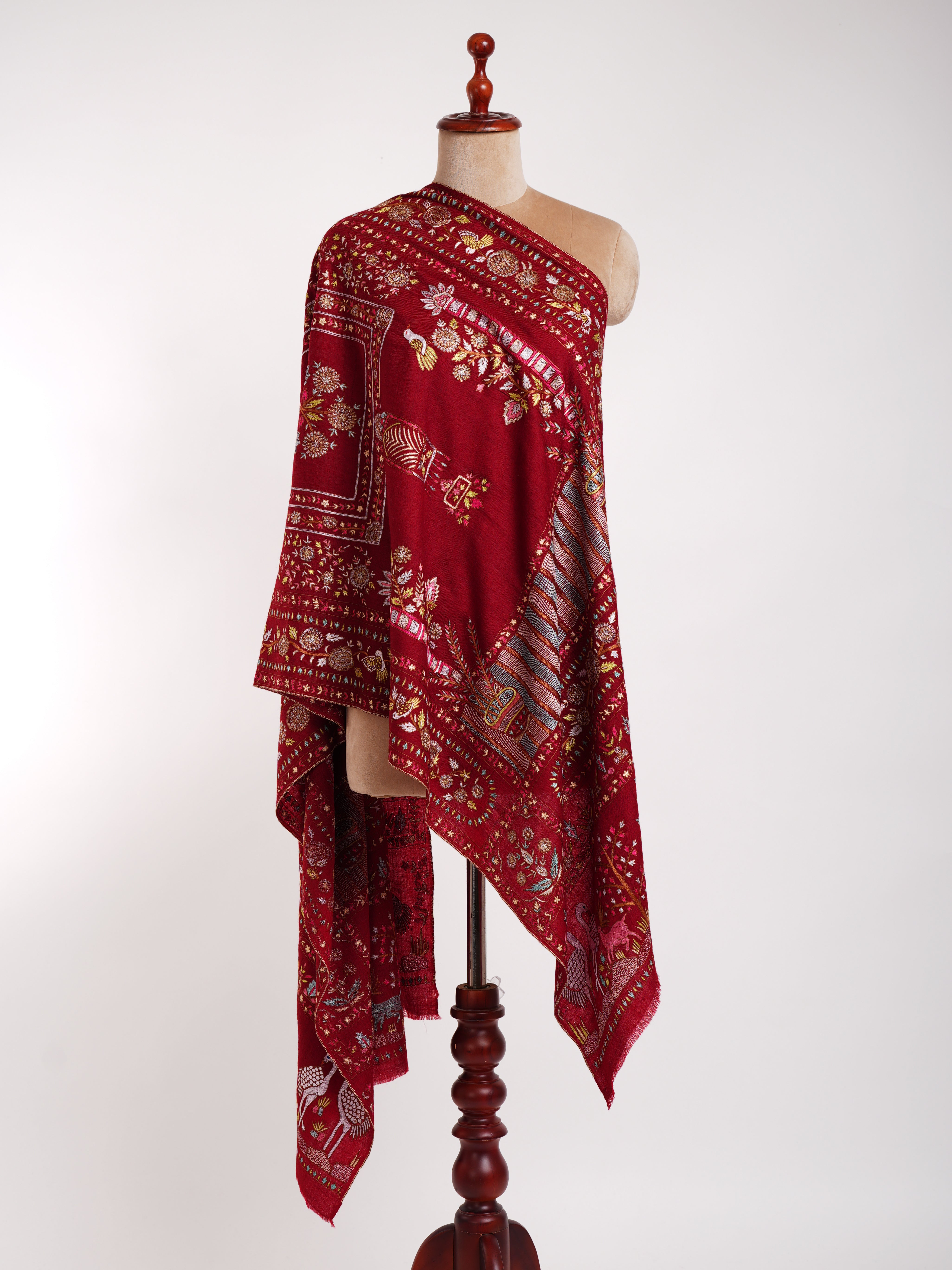 Metallic Zari and Art Silk Fusion Embroidered Pashmina Shawl